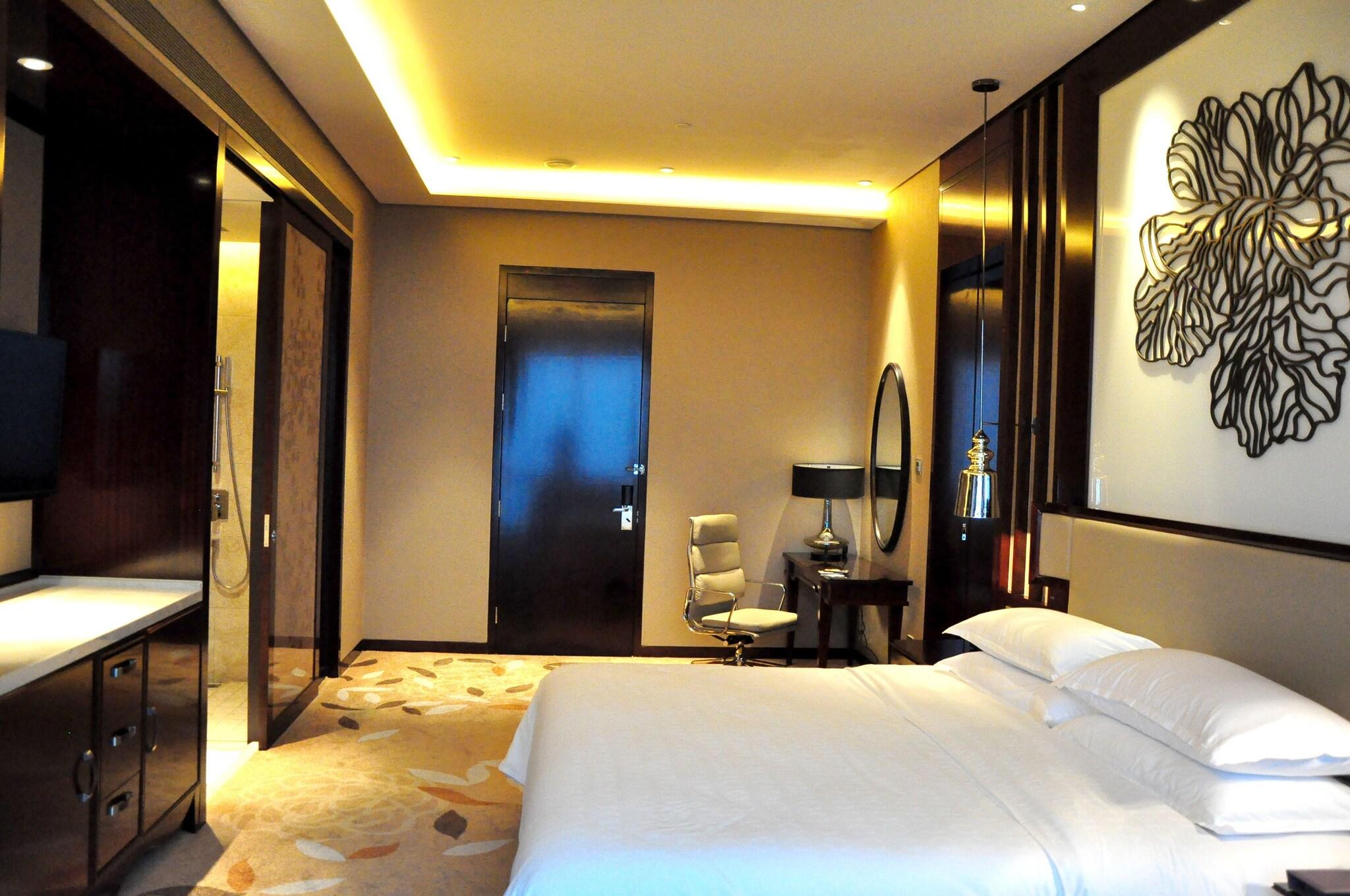 Double Deluxe City View