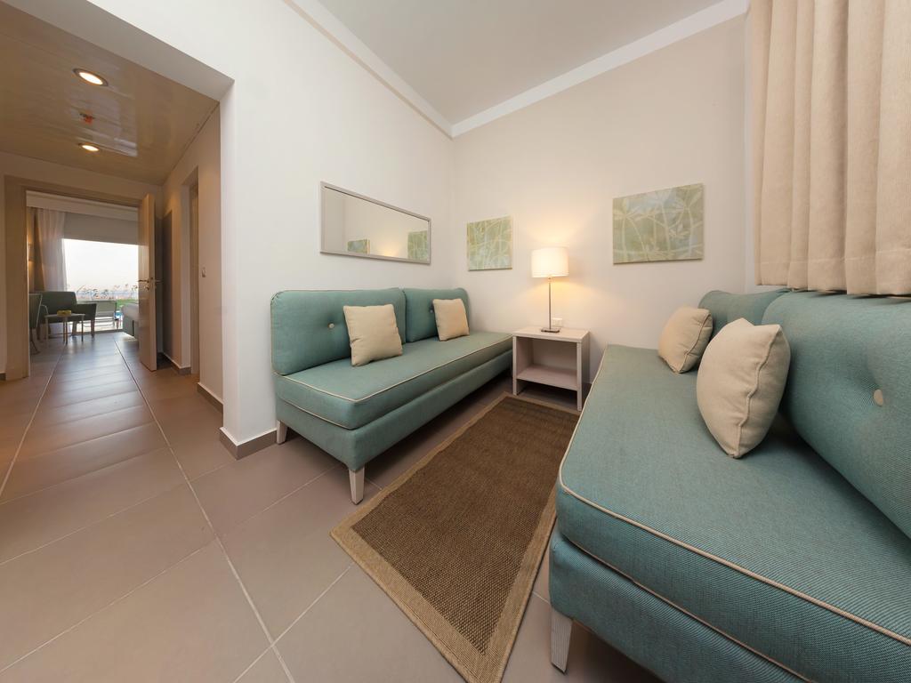 Family Room Pool View