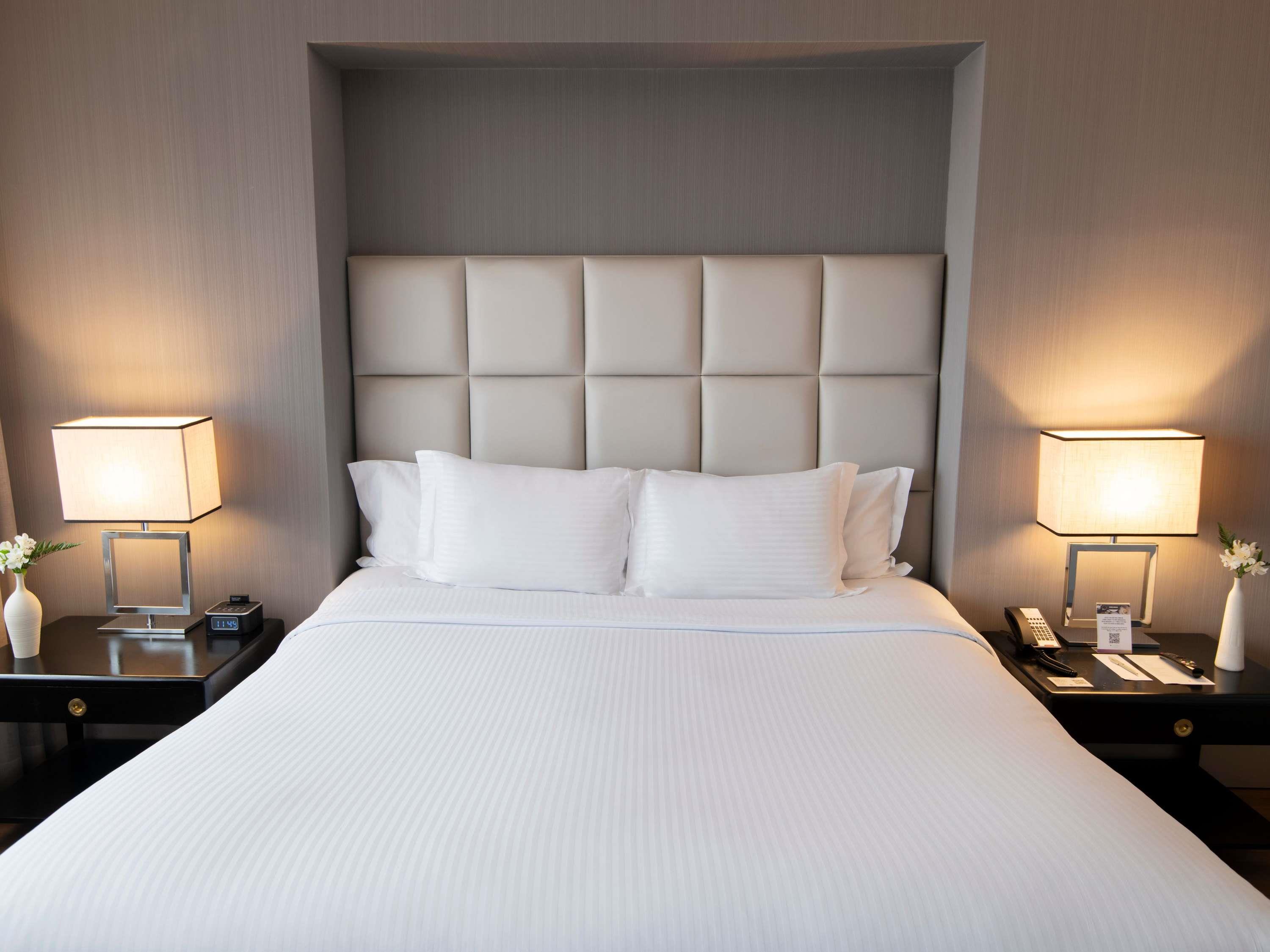 Double Deluxe King Bed