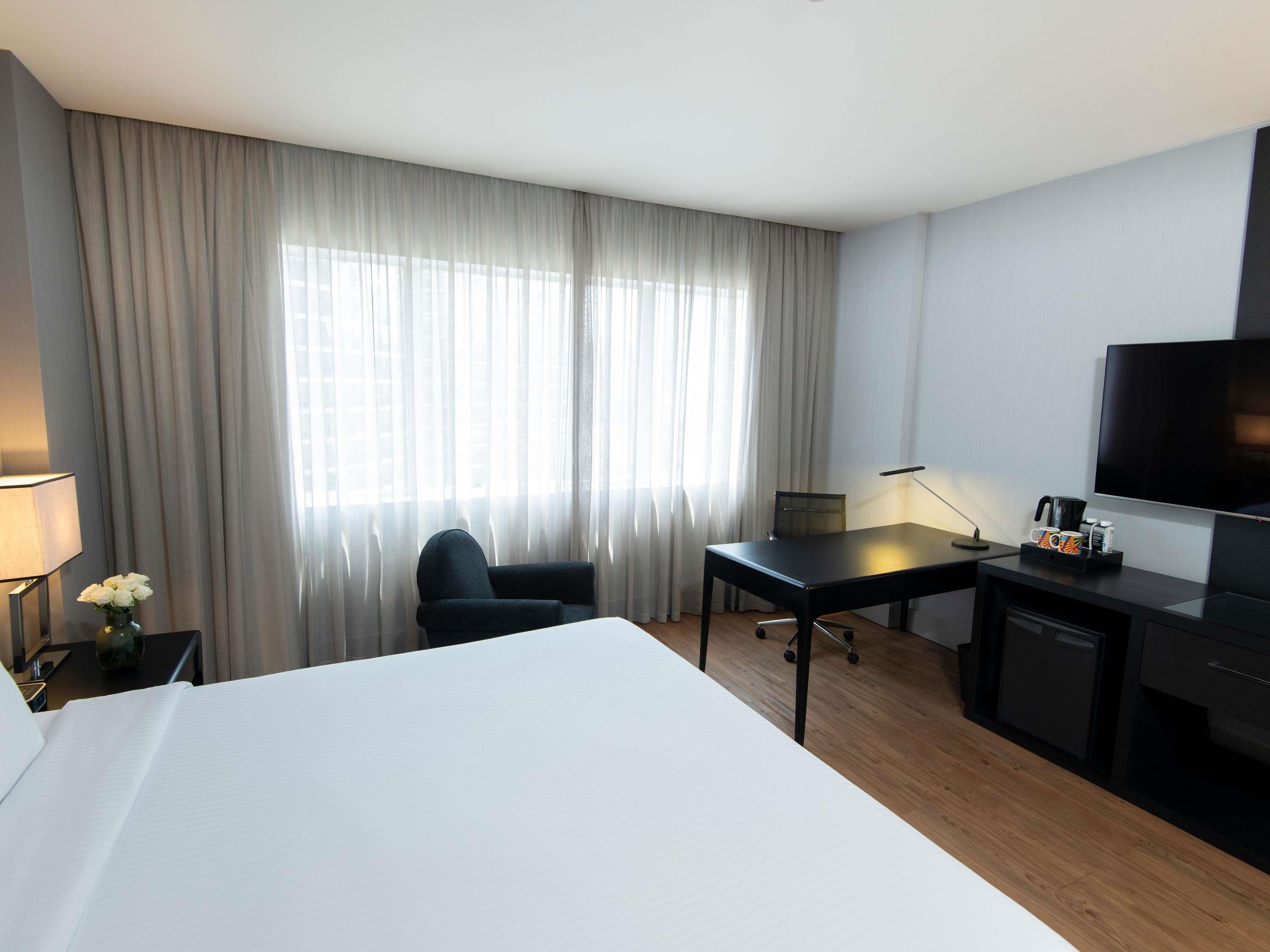 Double Superior Queen Bed