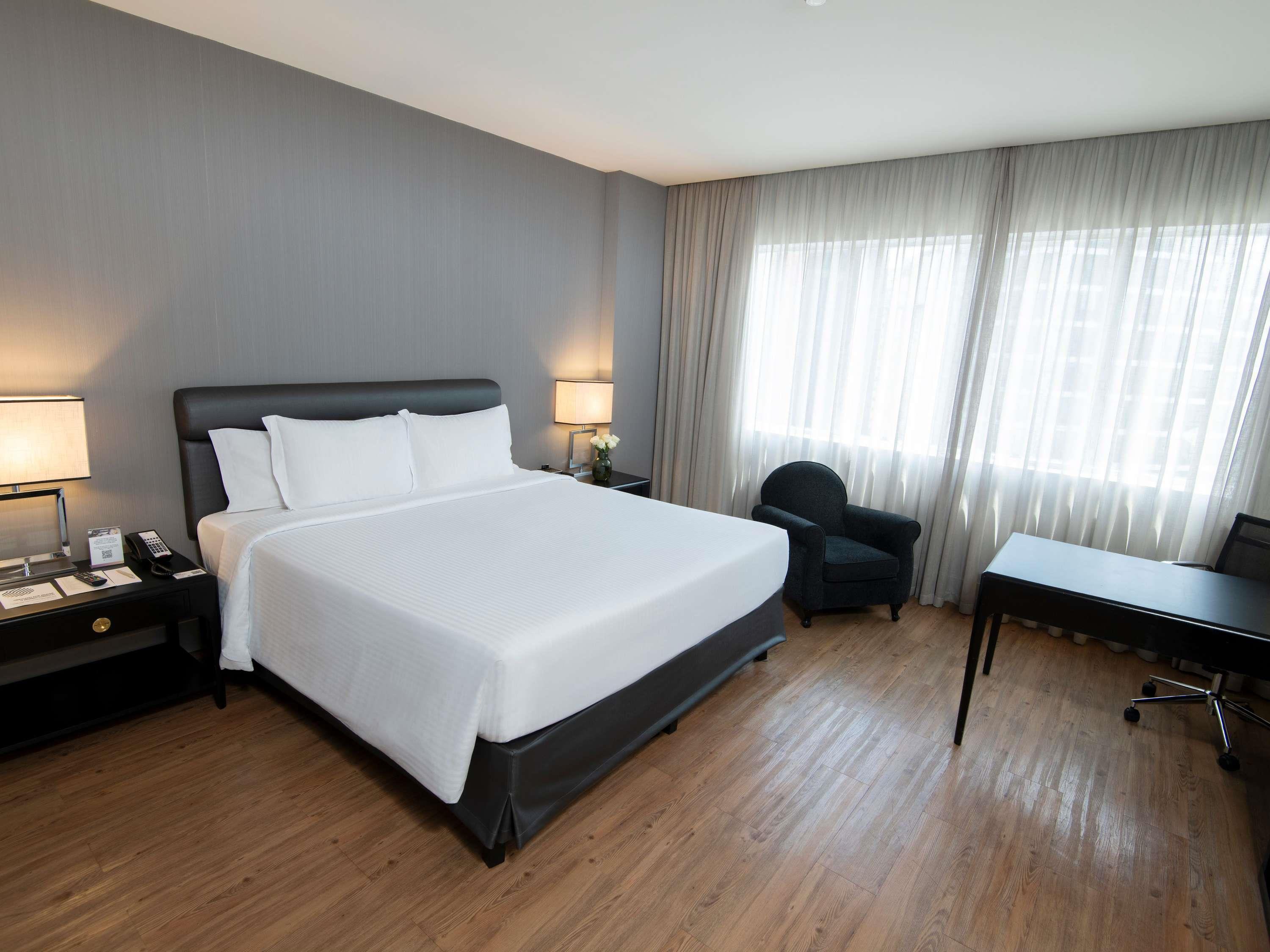 Double Superior Queen Bed