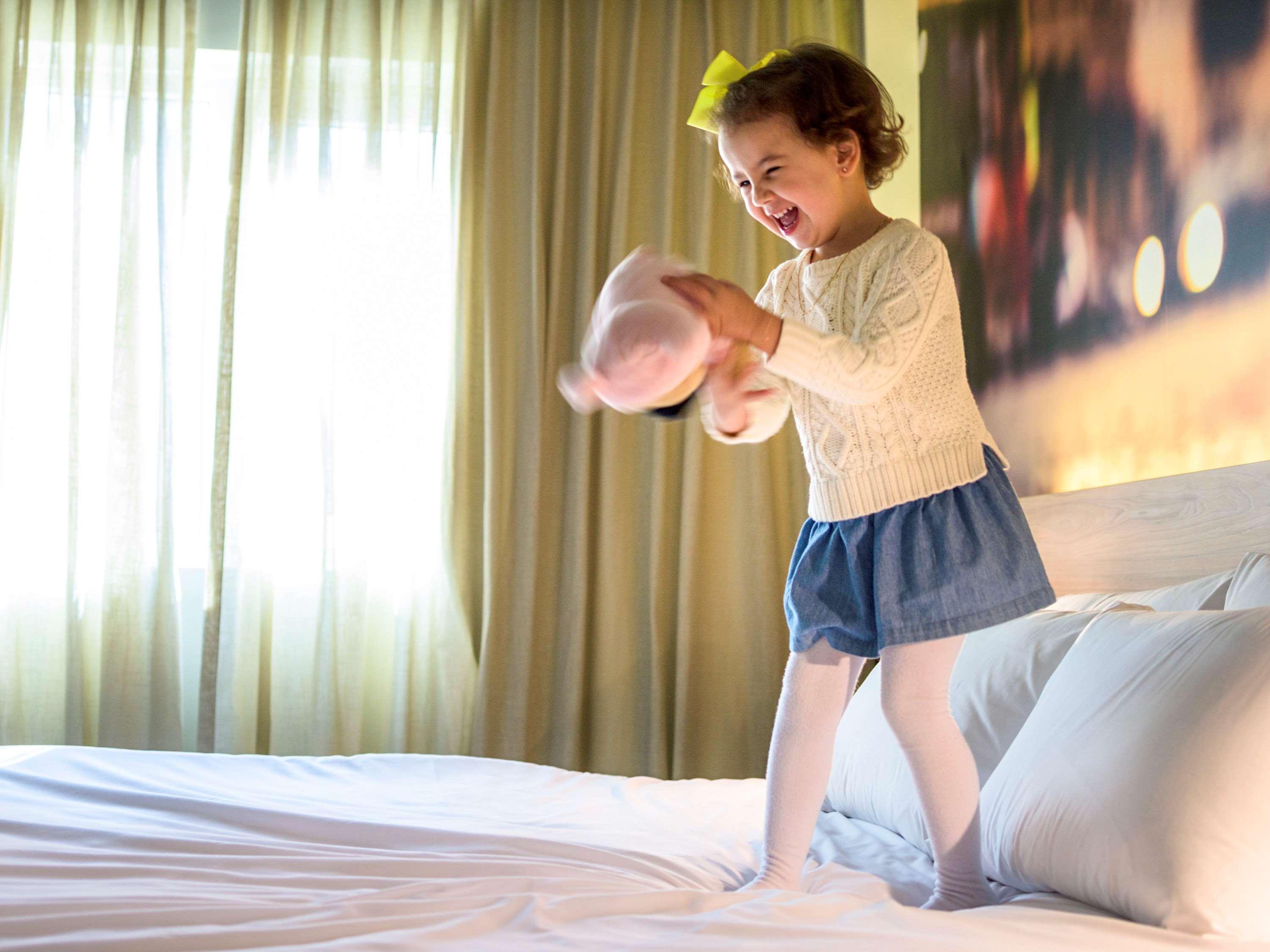 Double Deluxe Queen Bed