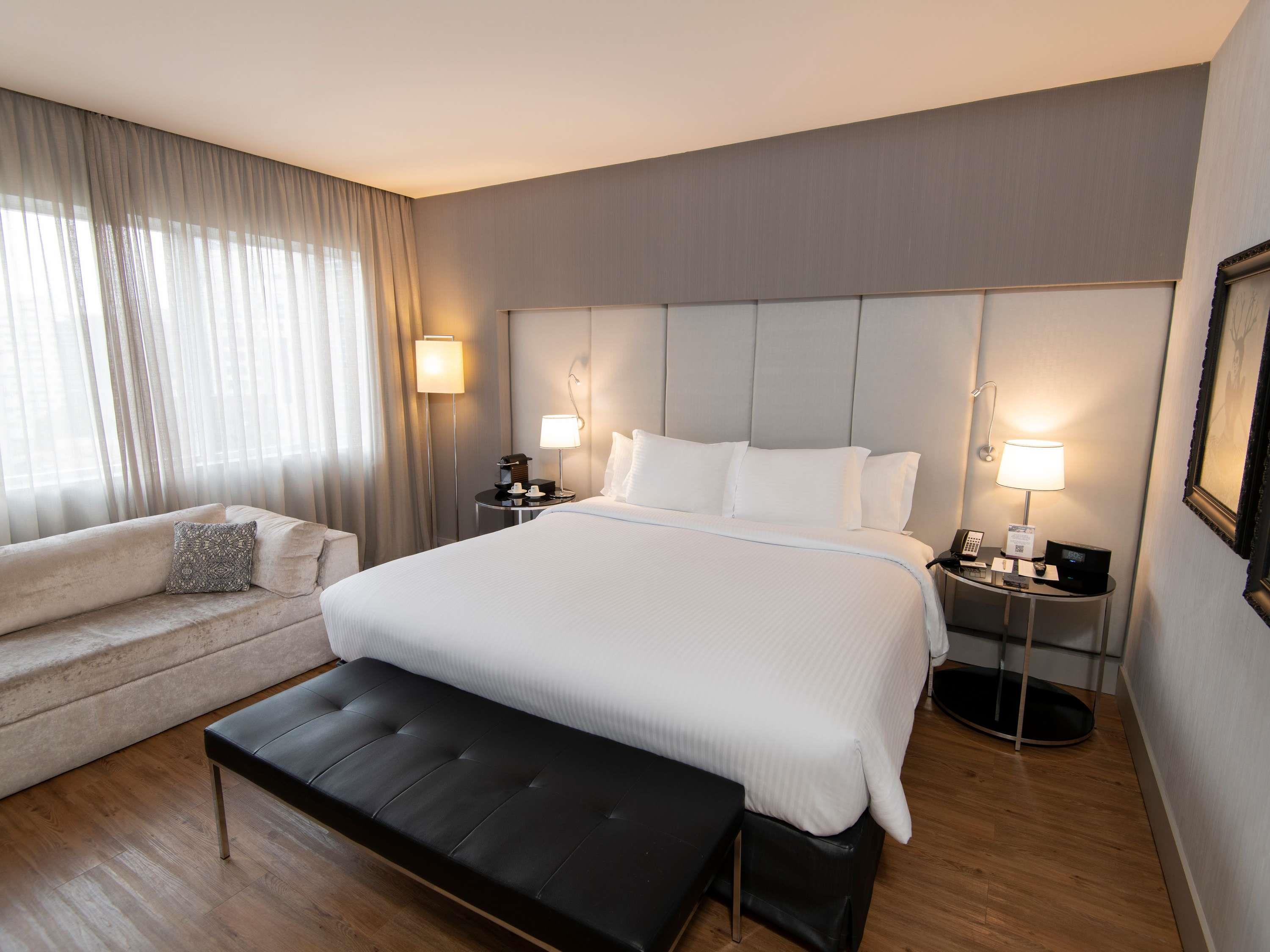 Double Deluxe Premium