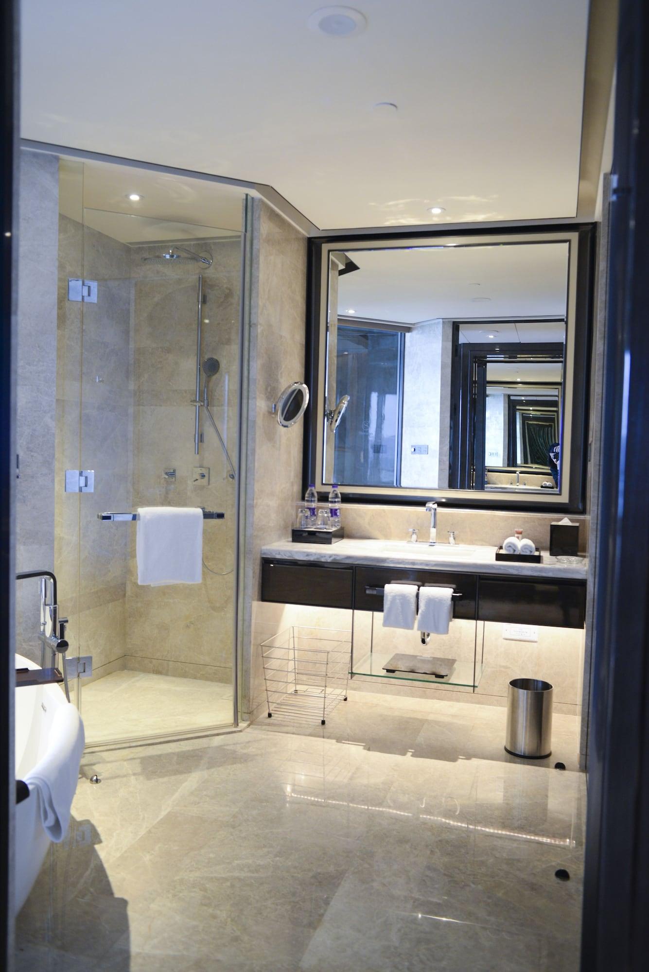 Double Ocean View King Bed