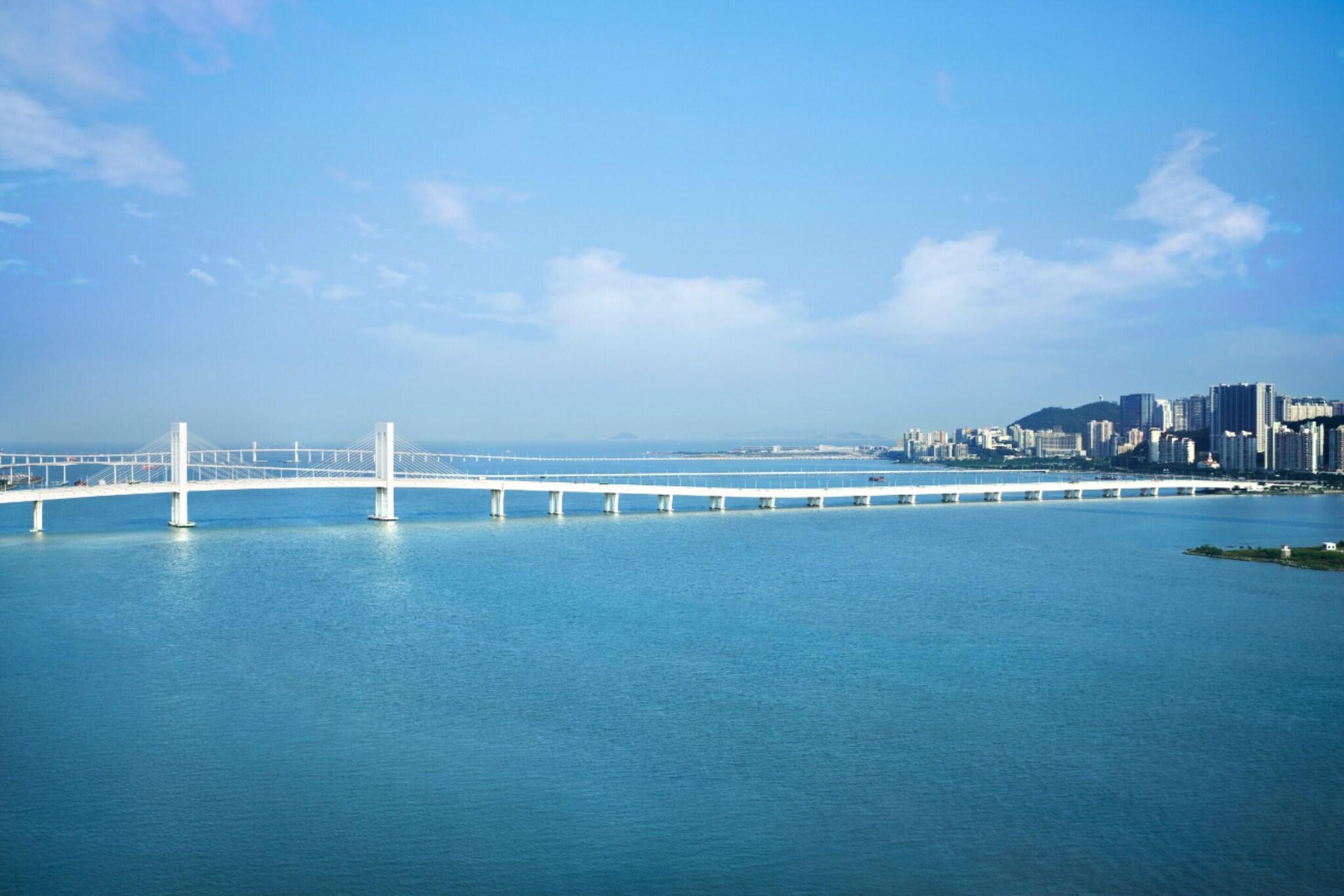 Double Ocean View King Bed