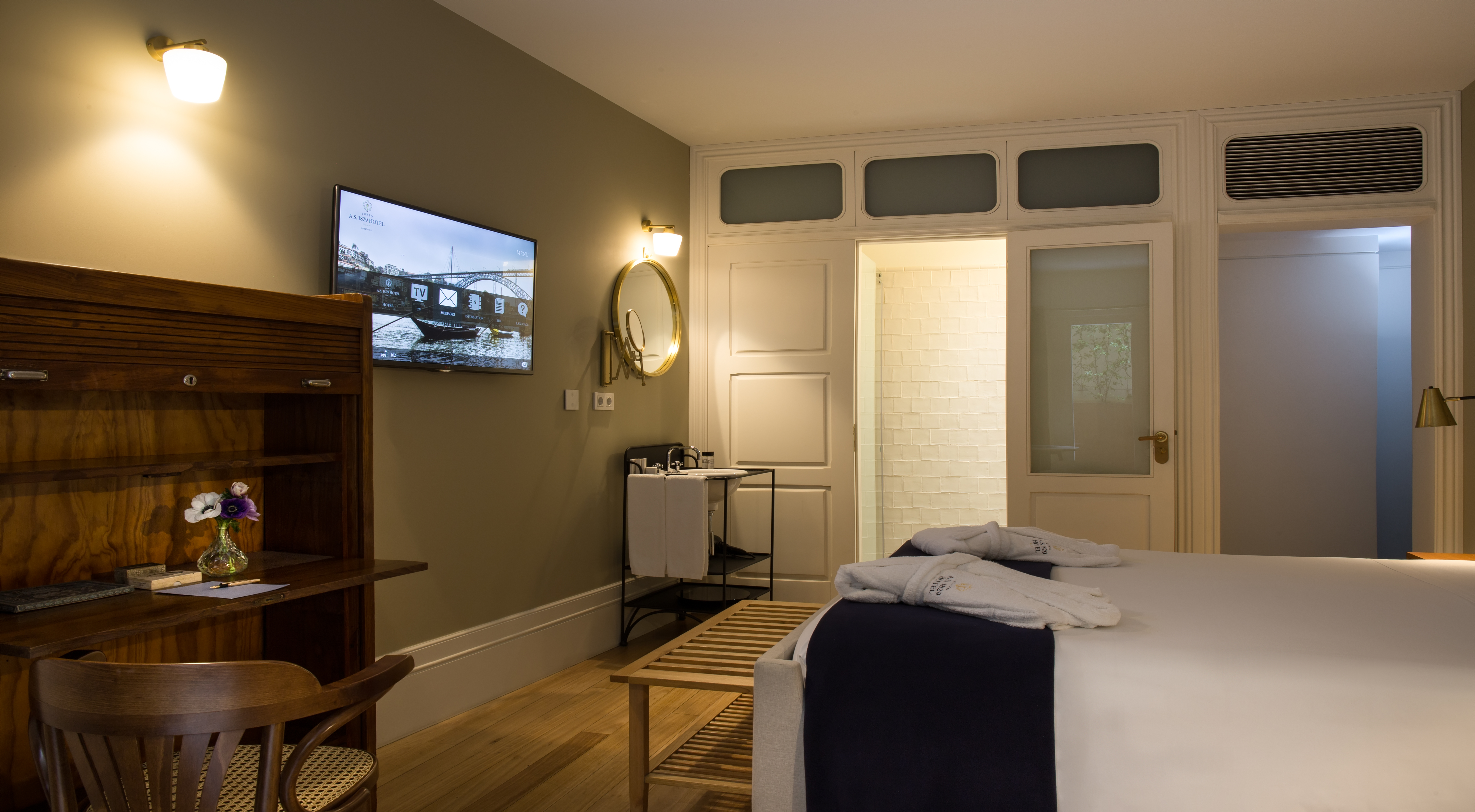 Double or Twin Standard