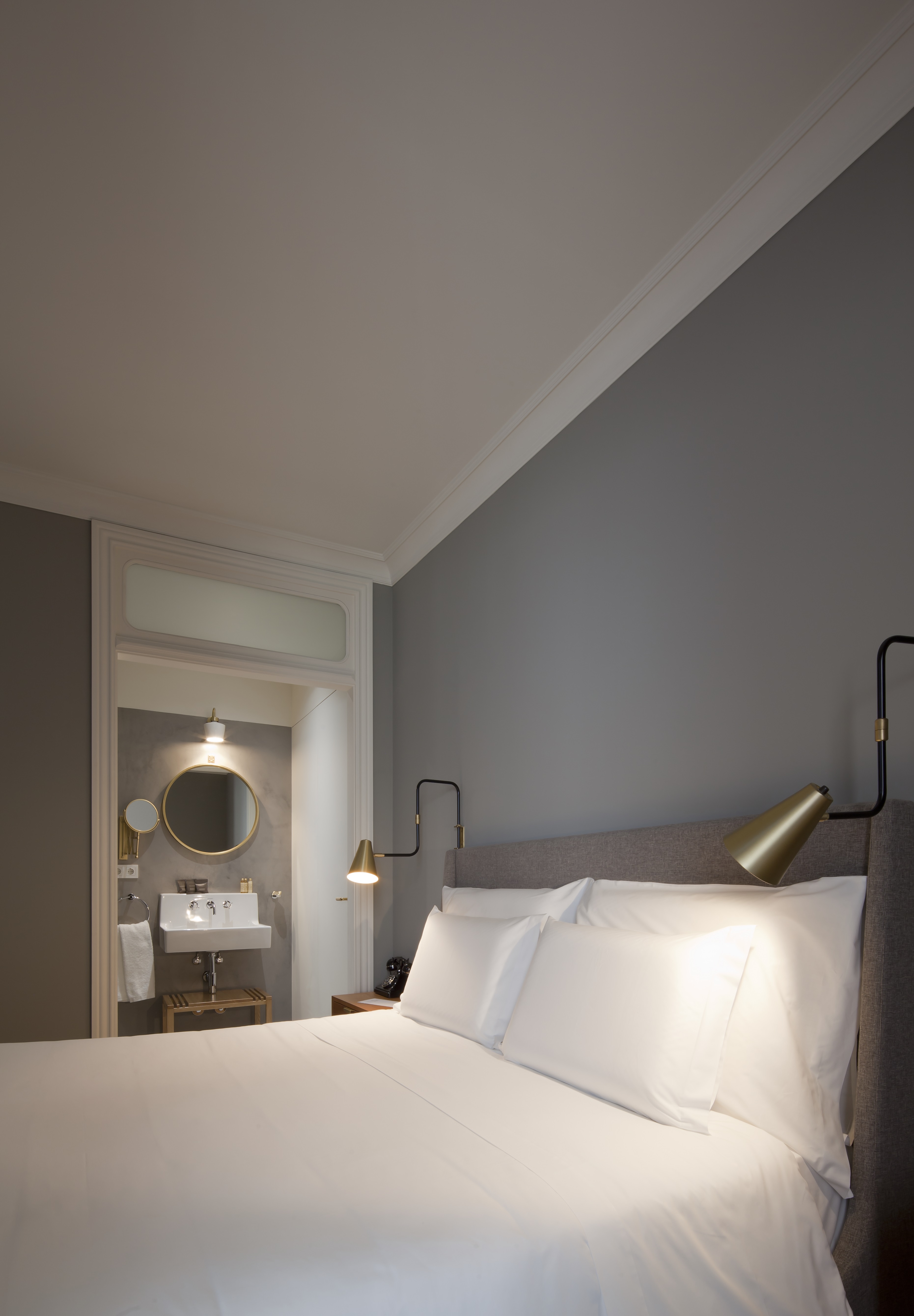 Double or Twin Standard