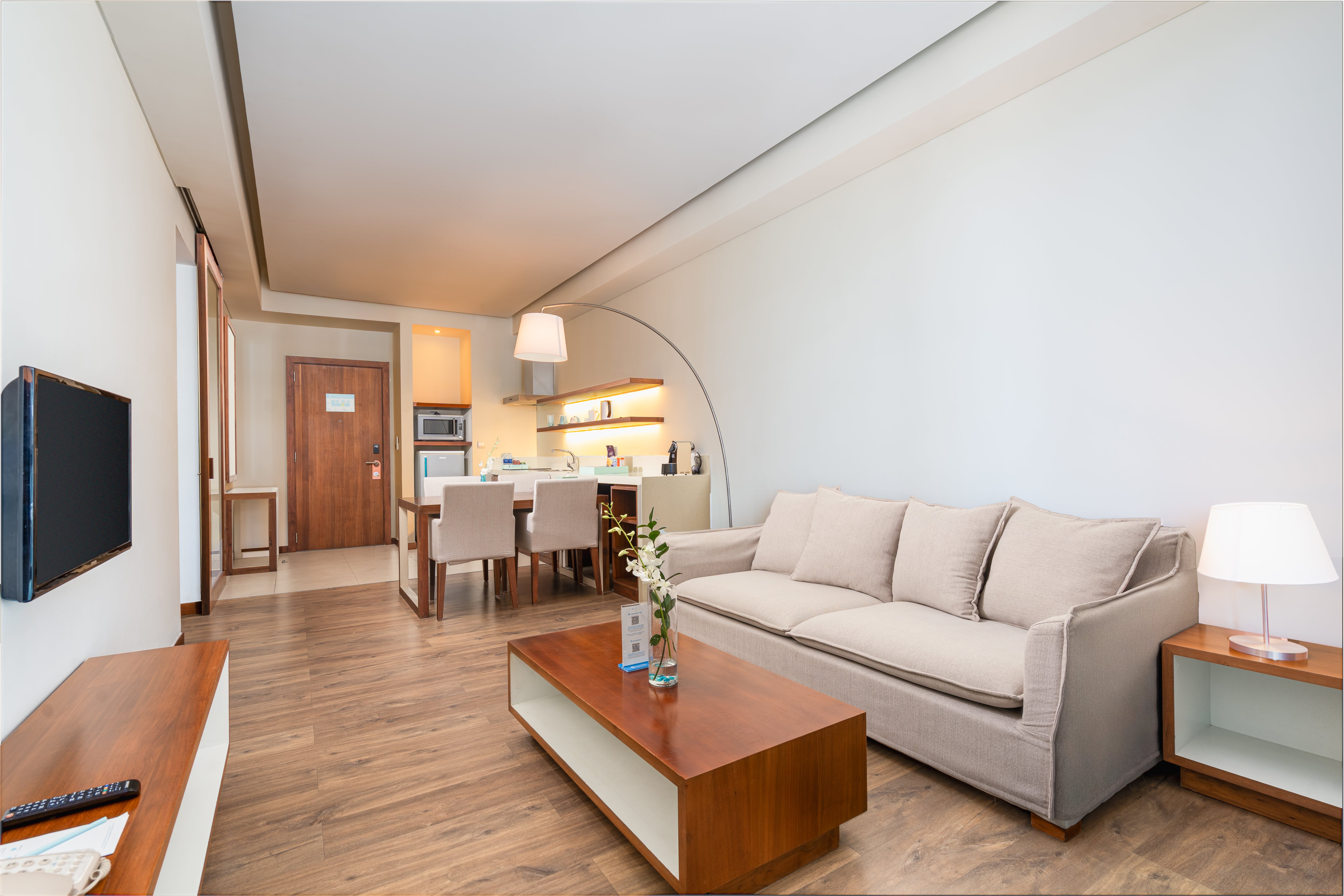 Double Deluxe One Bed