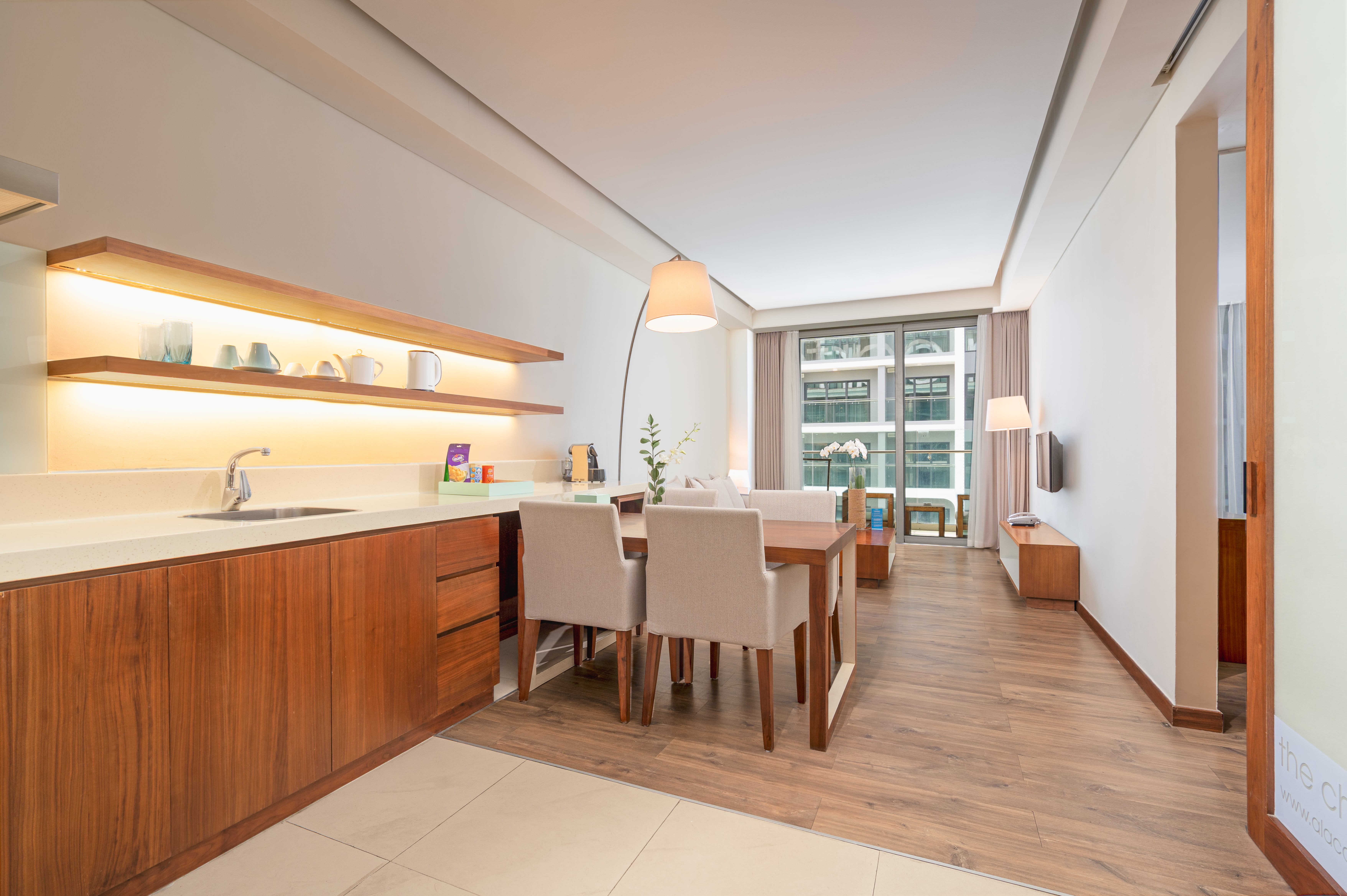 Double Deluxe One Bed