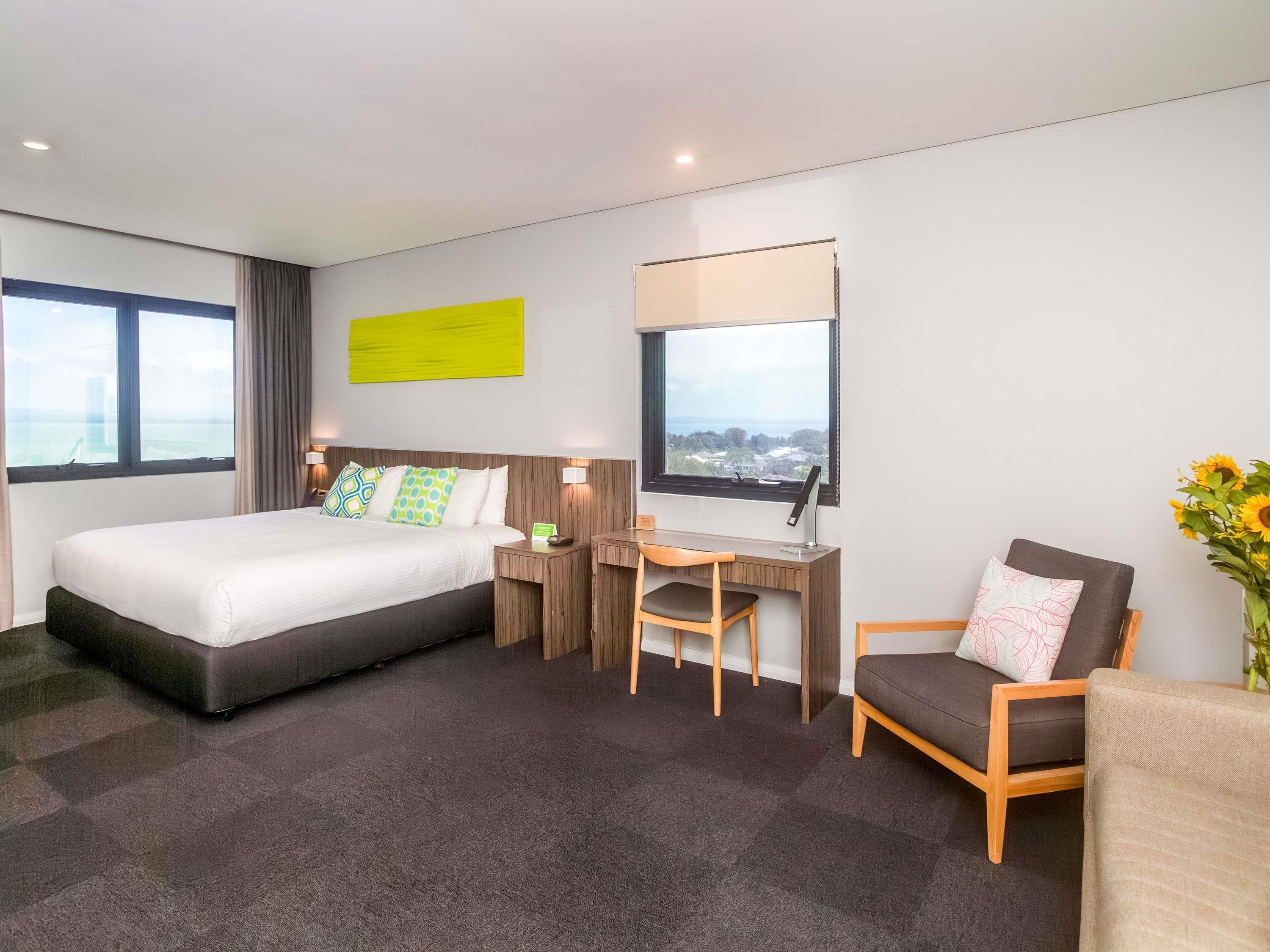 Family Room Lake View