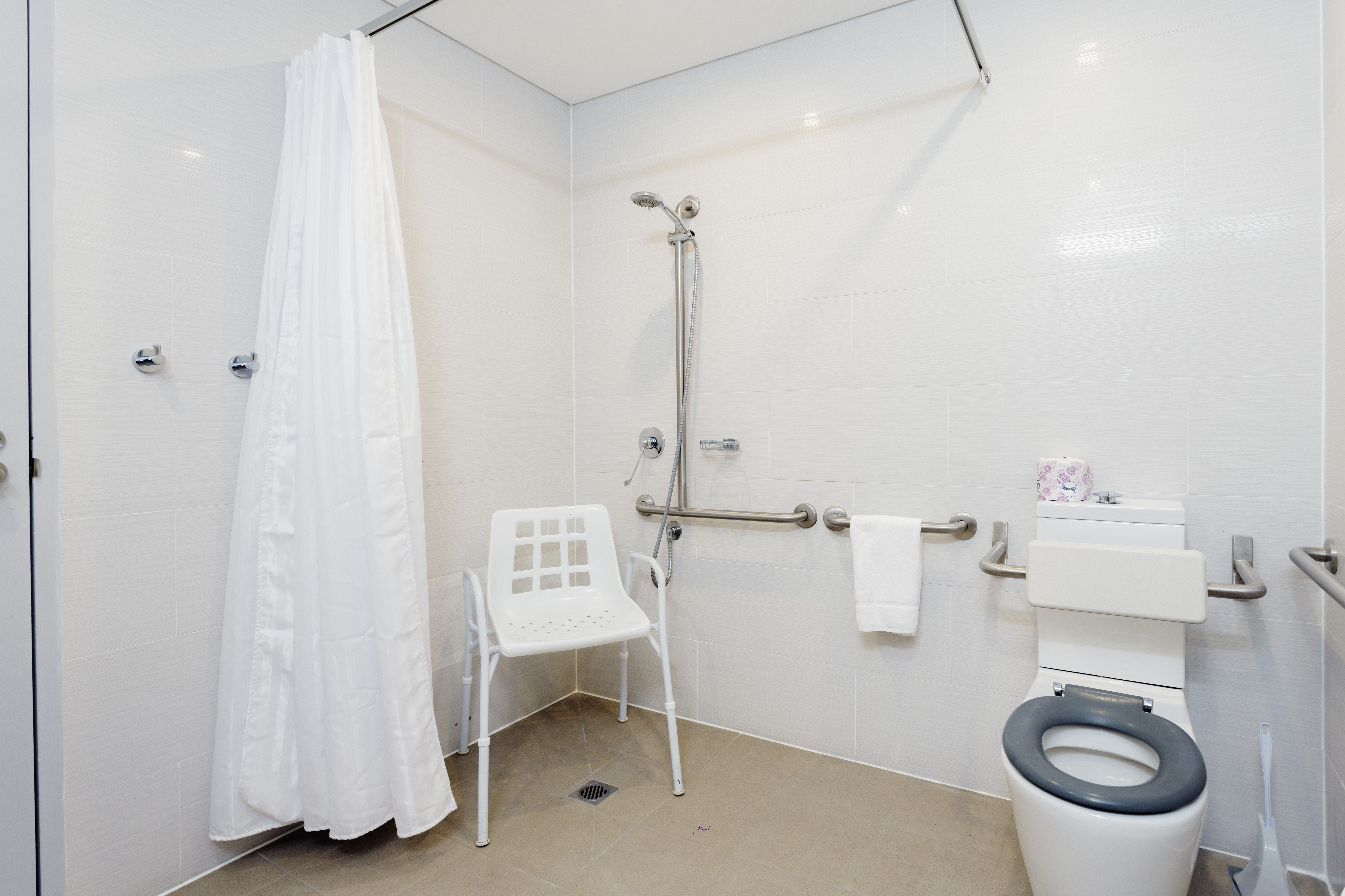 Double Accessible-queen Size Bed