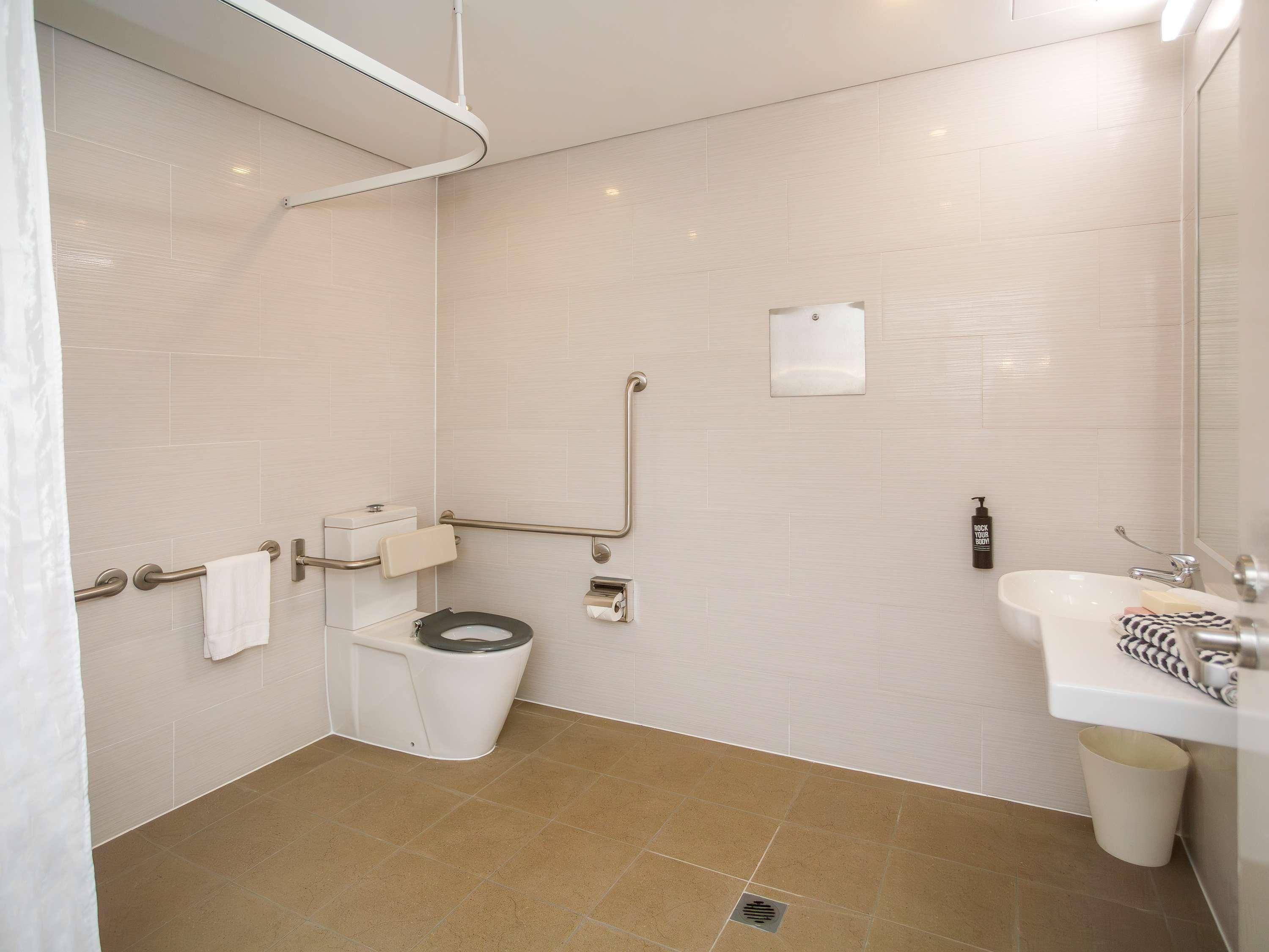 Double Accessible-queen Size Bed