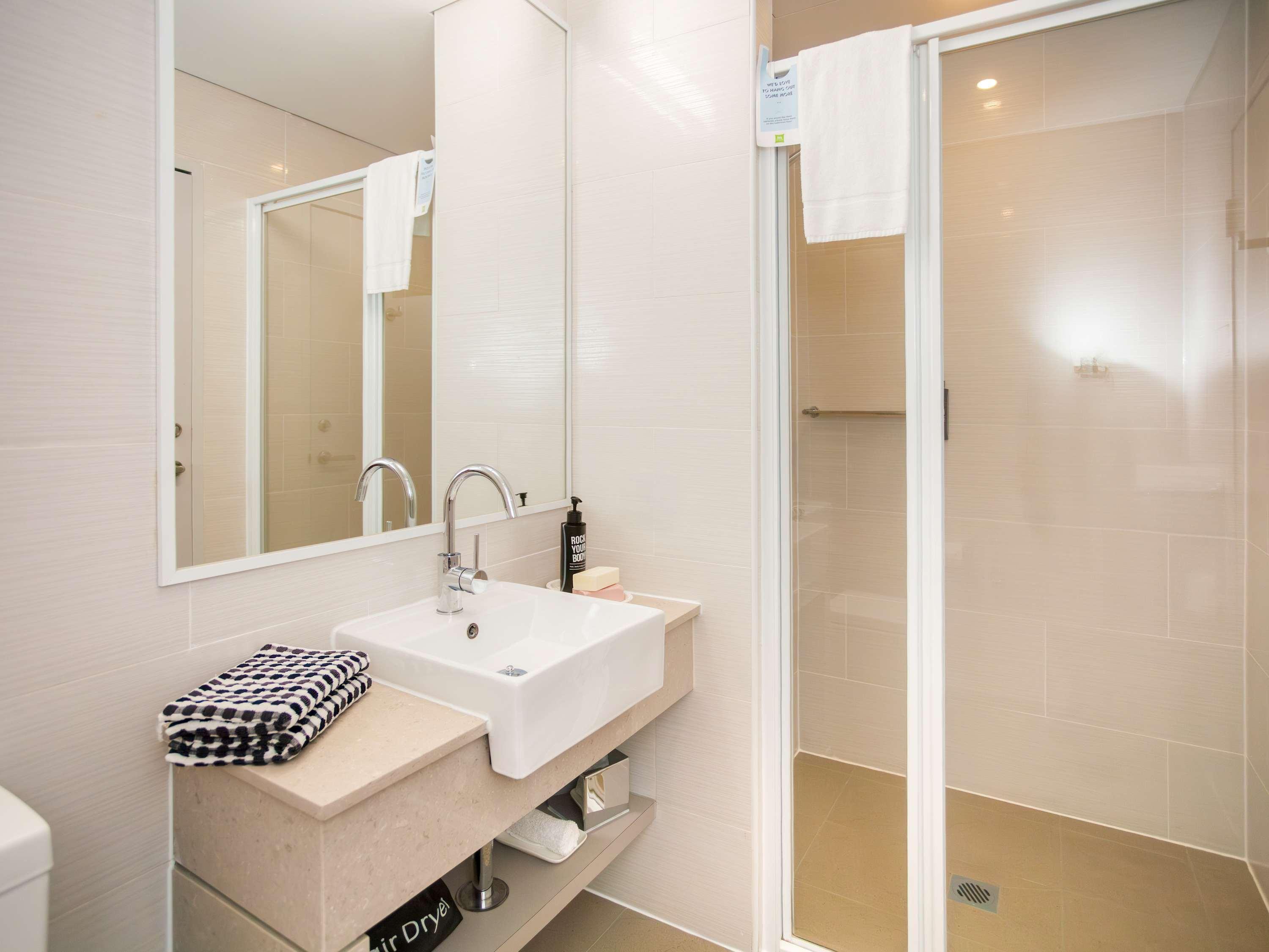 Double Queen Size Bed