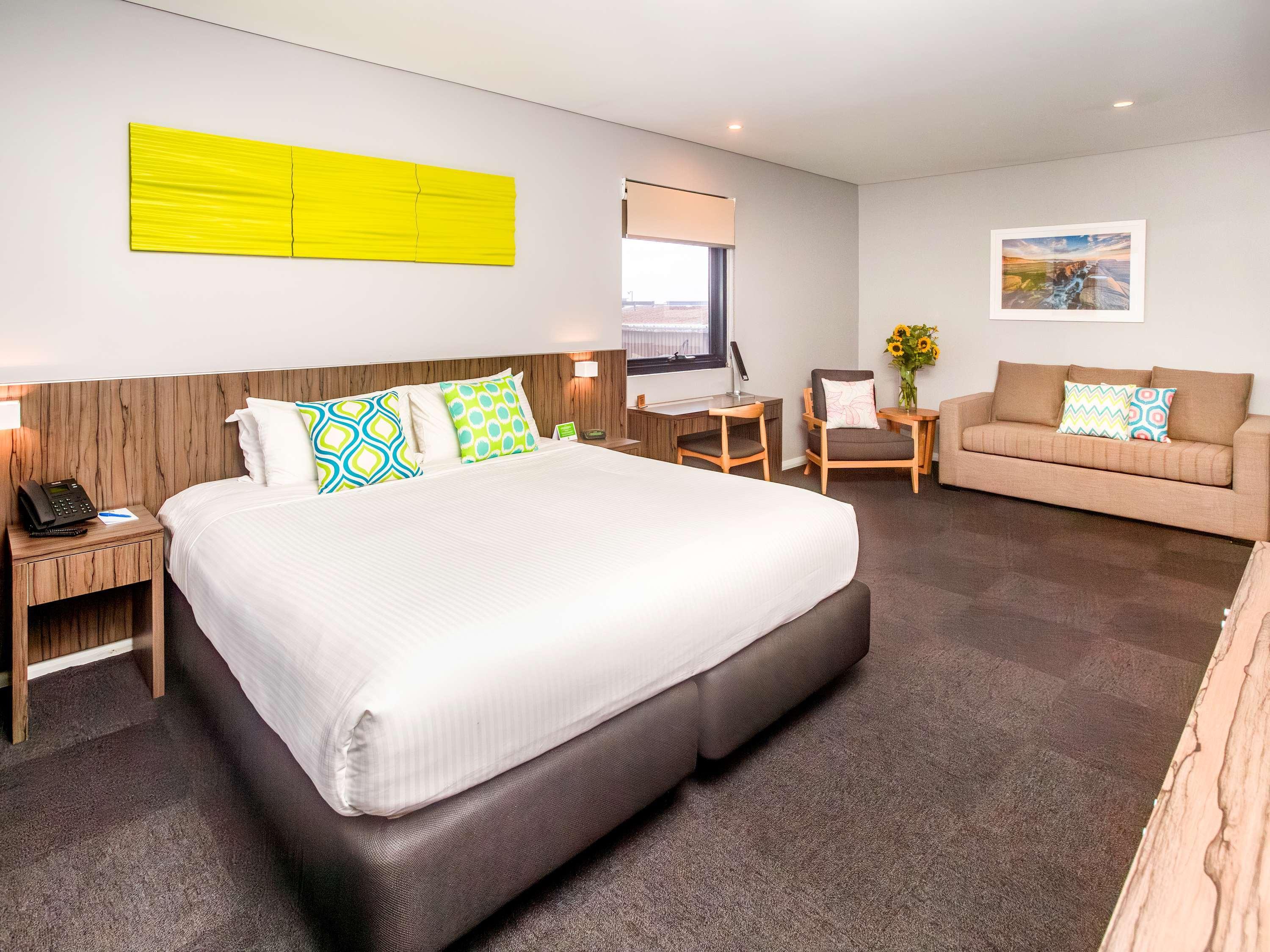 Family Room Lake View