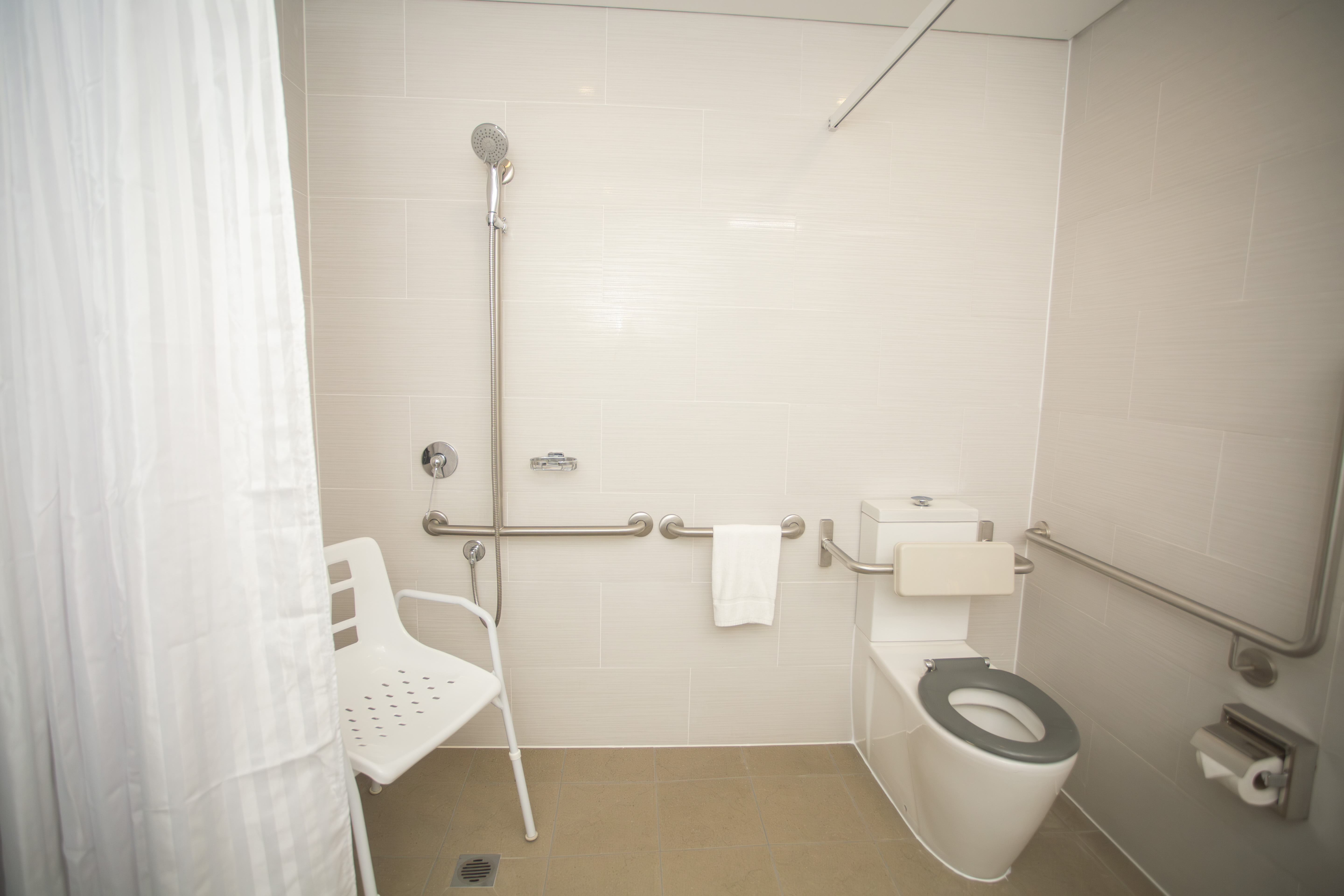 Double Accessible-queen Size Bed