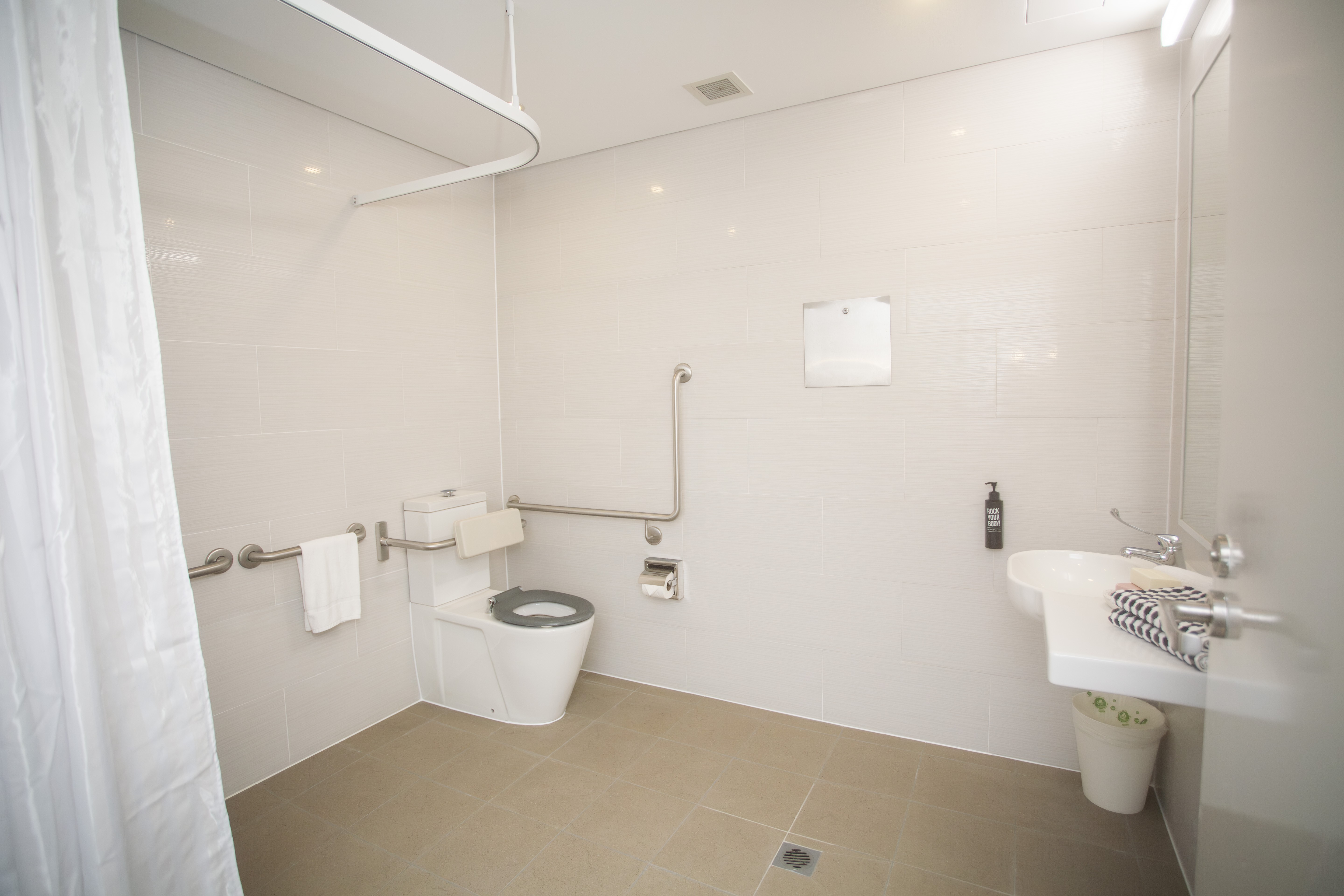 Double Accessible-queen Size Bed