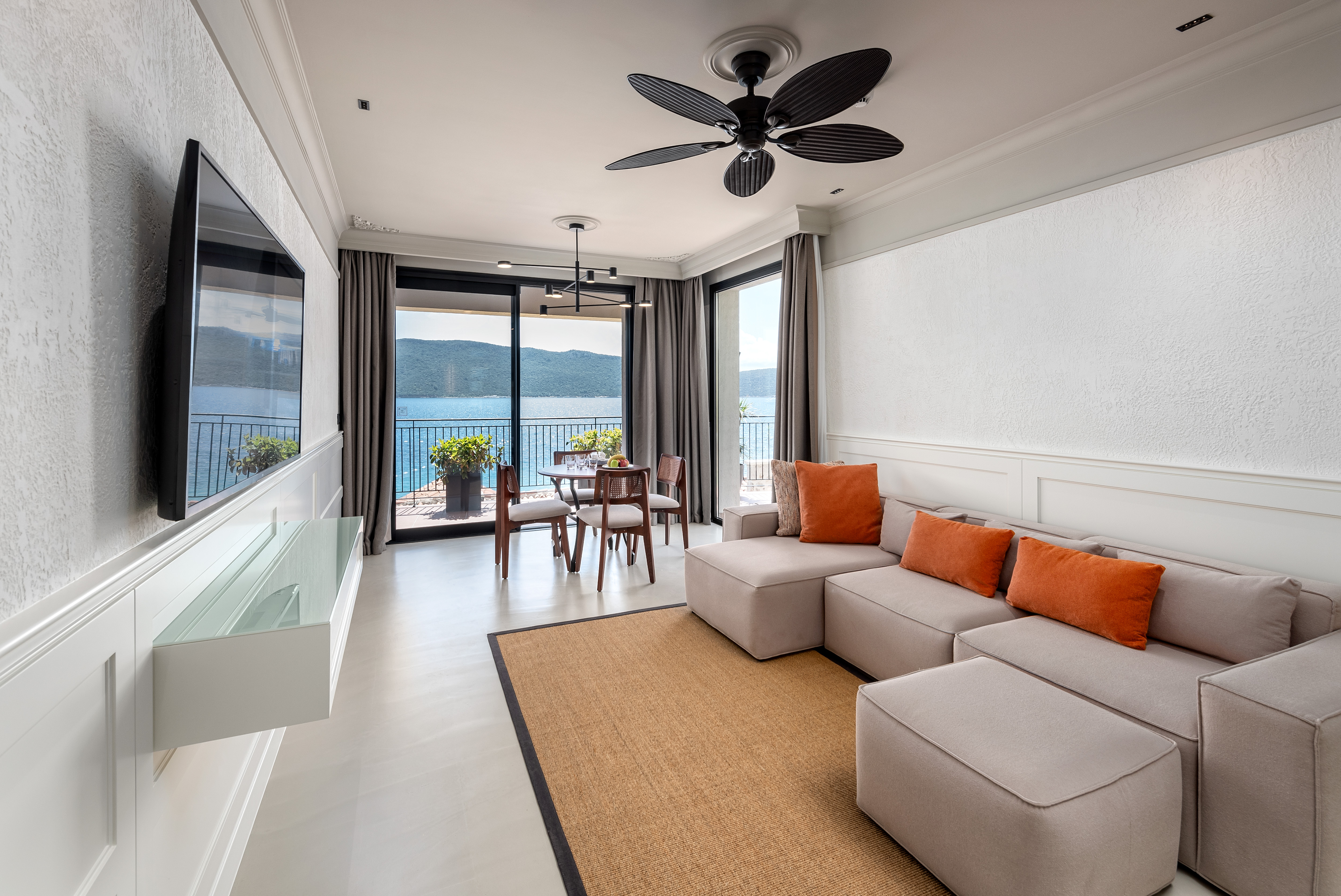 Suite with Private Pool