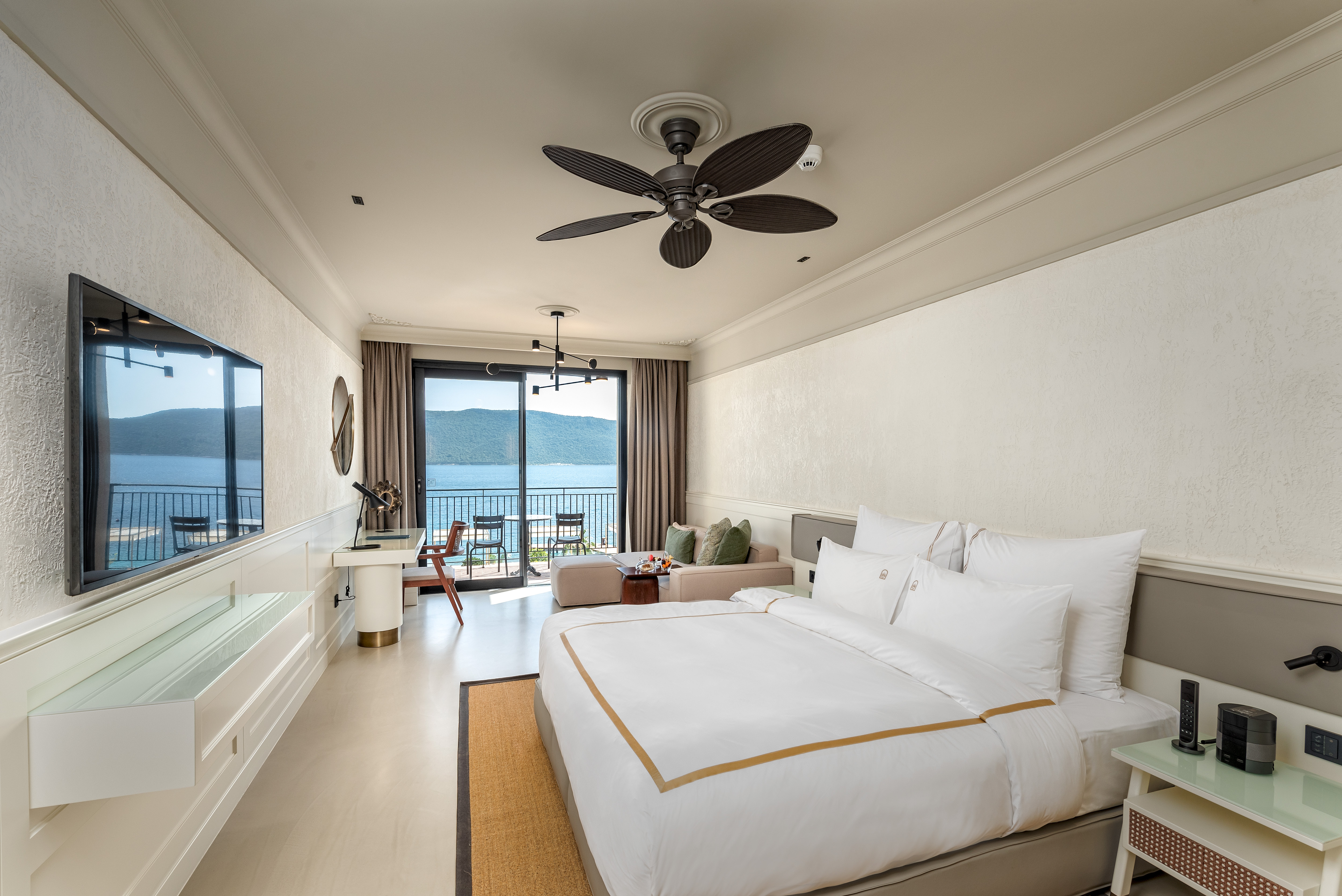 Double or Twin Deluxe with Balcony