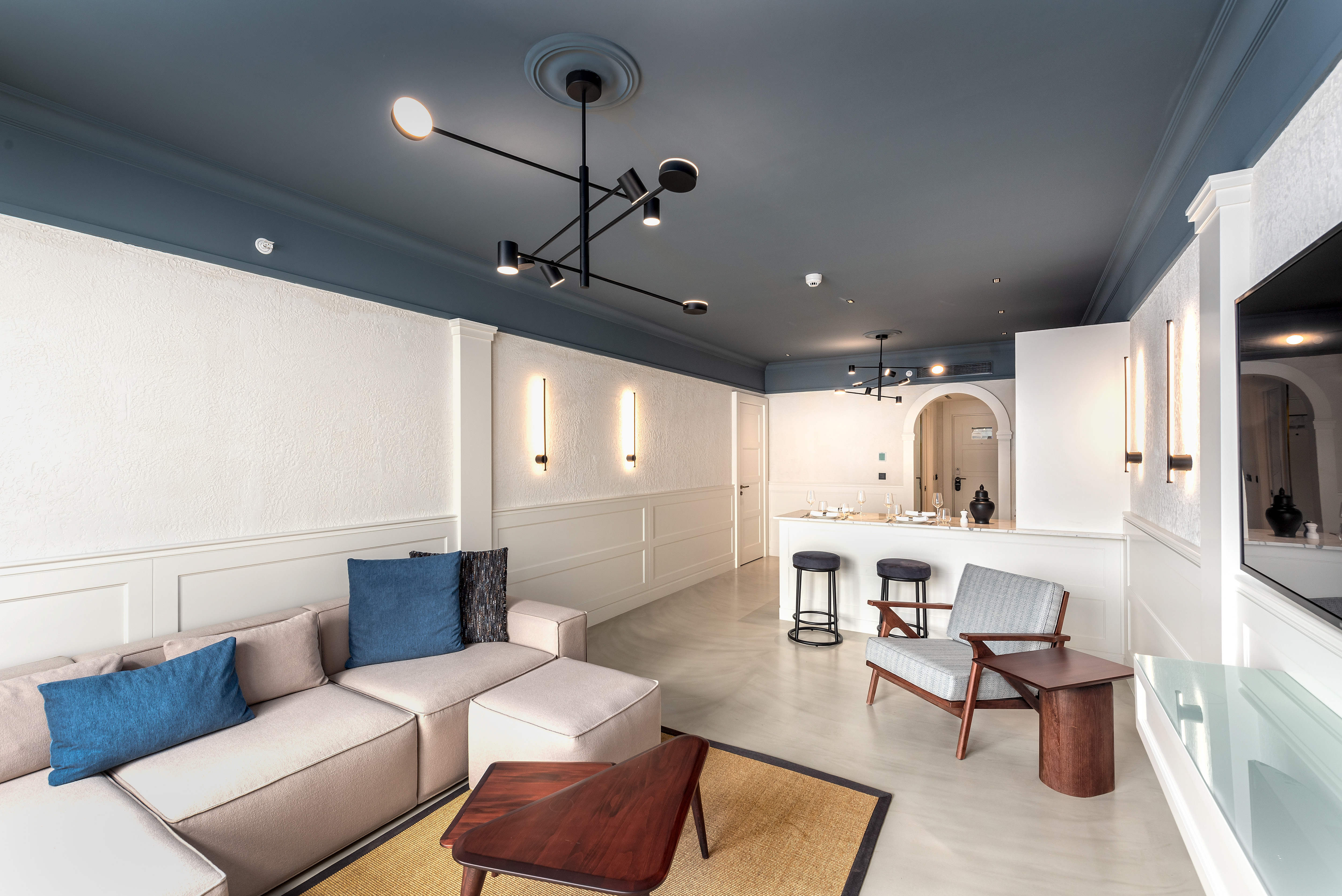 Suite One Bedroom with Kitchenette