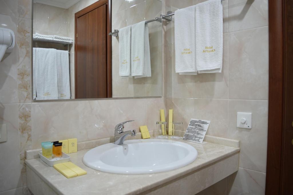 Double Single Deluxe