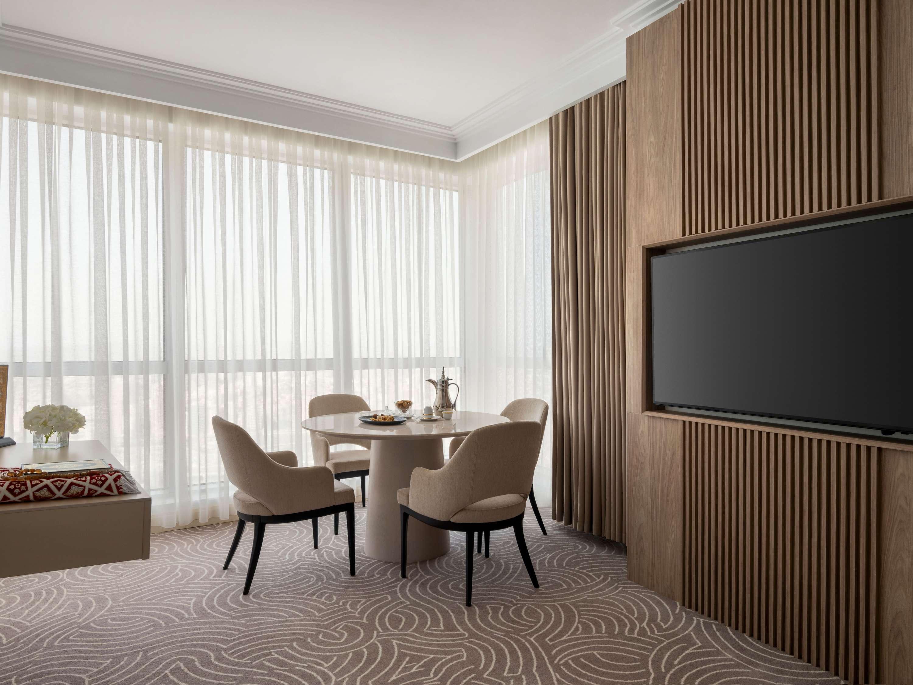 Suite Superior City View