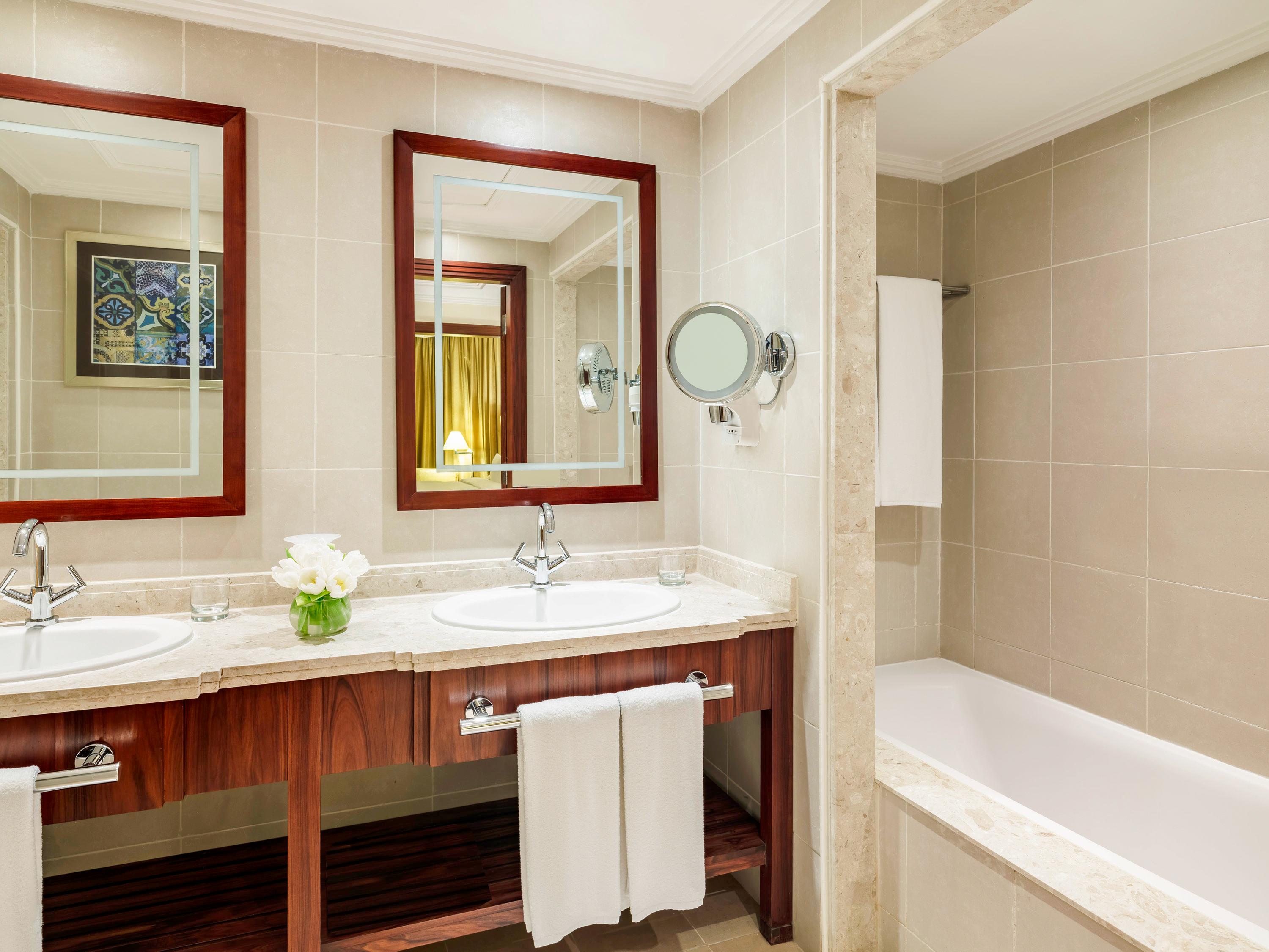 Suite Superior City View