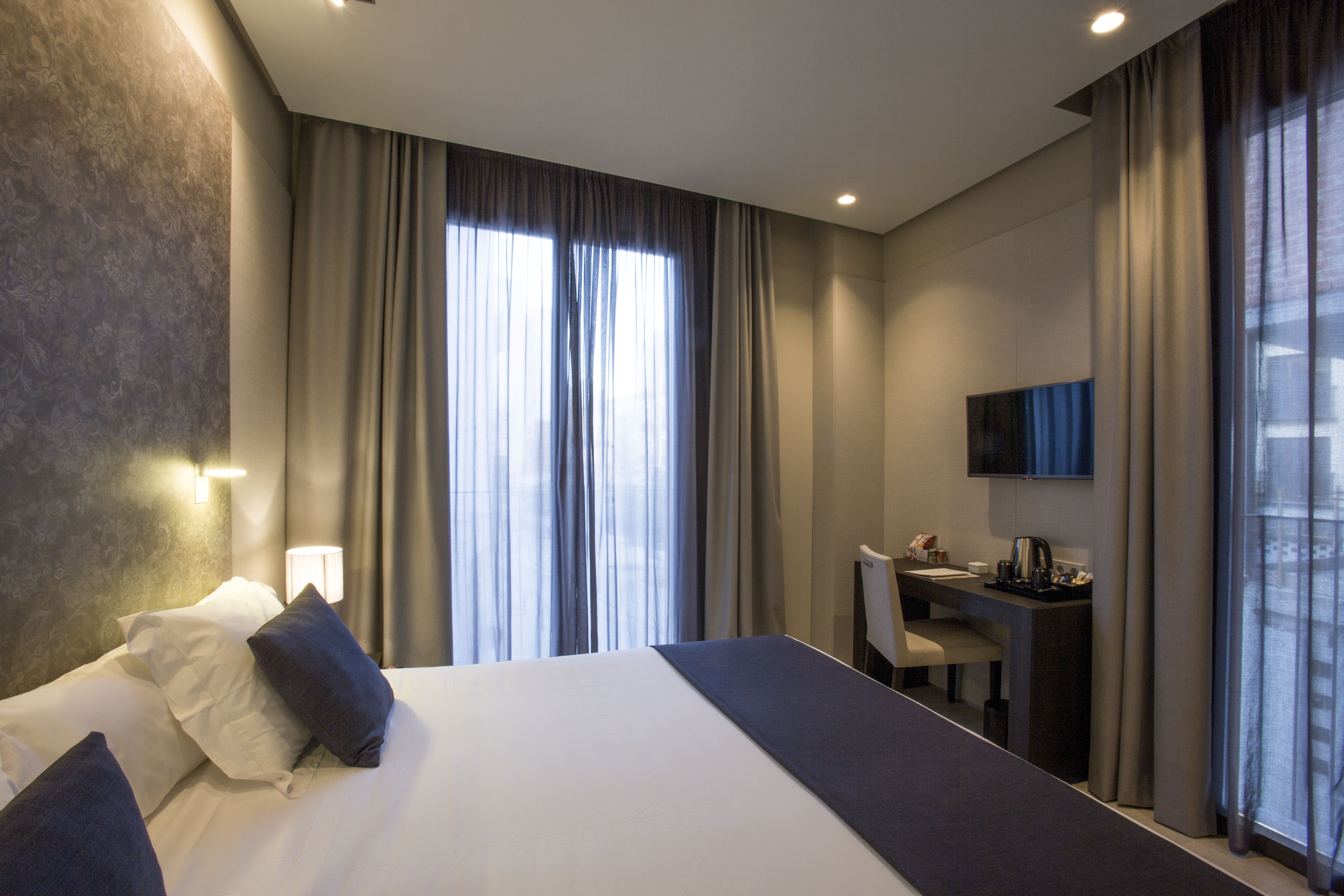 Double Single Superior