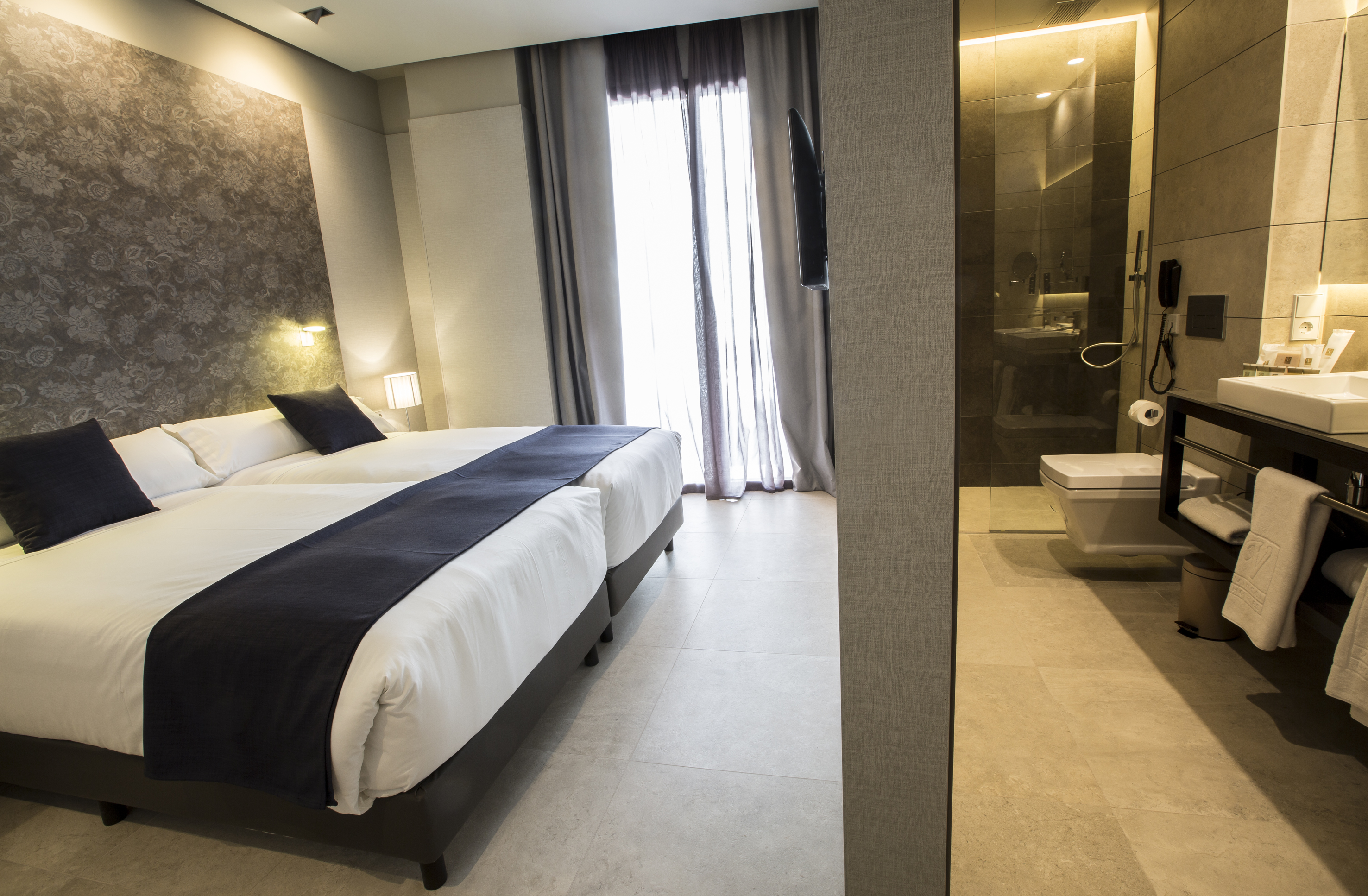 Double or Twin Connecting Room