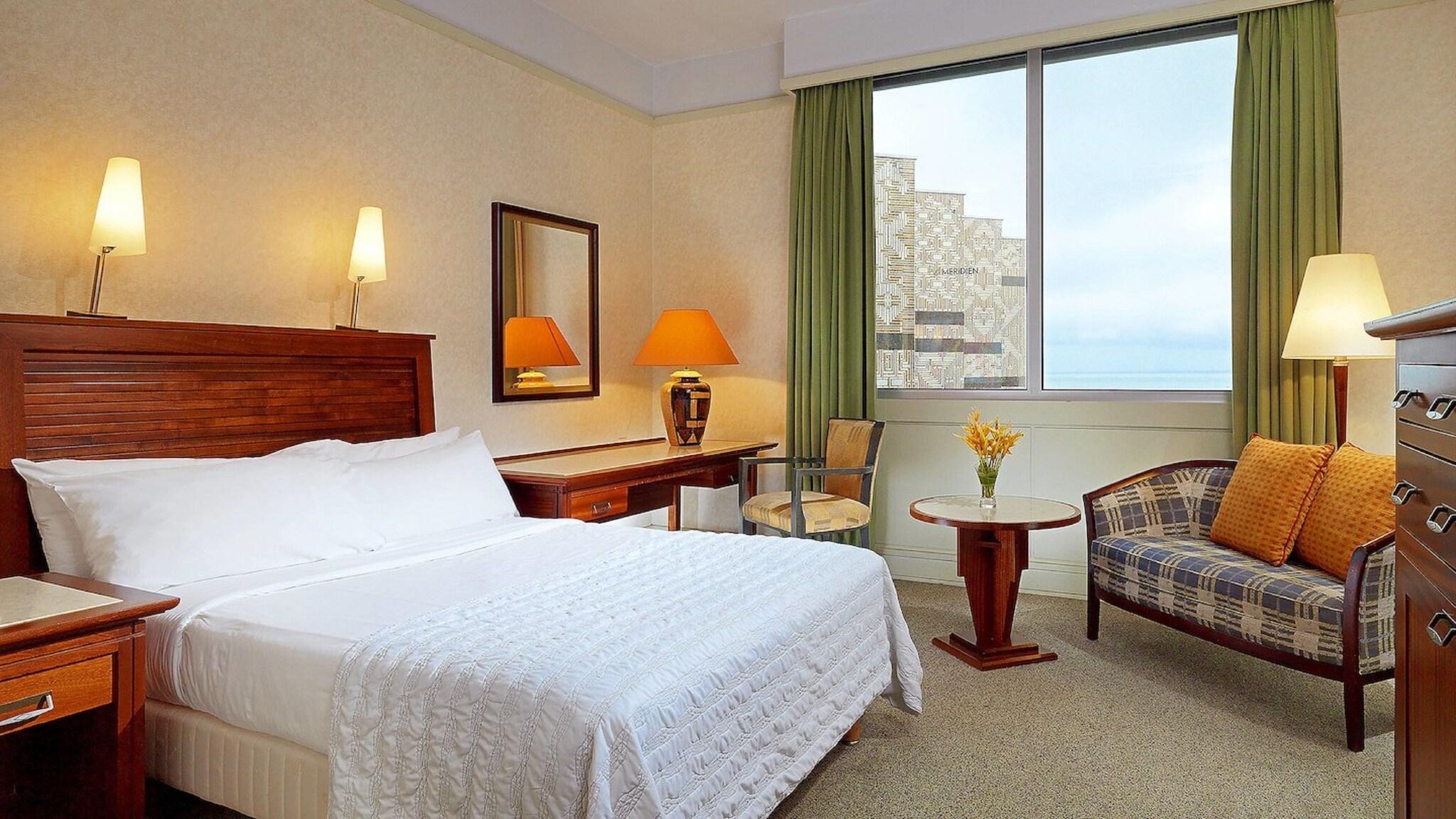 Double Executive King Bed