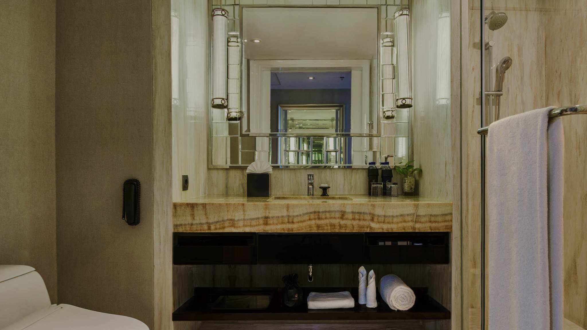 Double or Twin Deluxe Superior