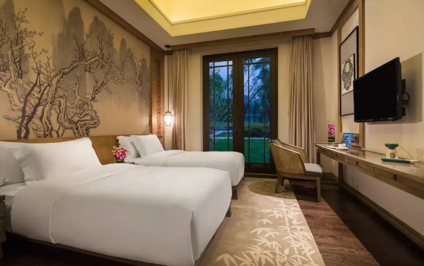 Villa Two Bedrooms with Views