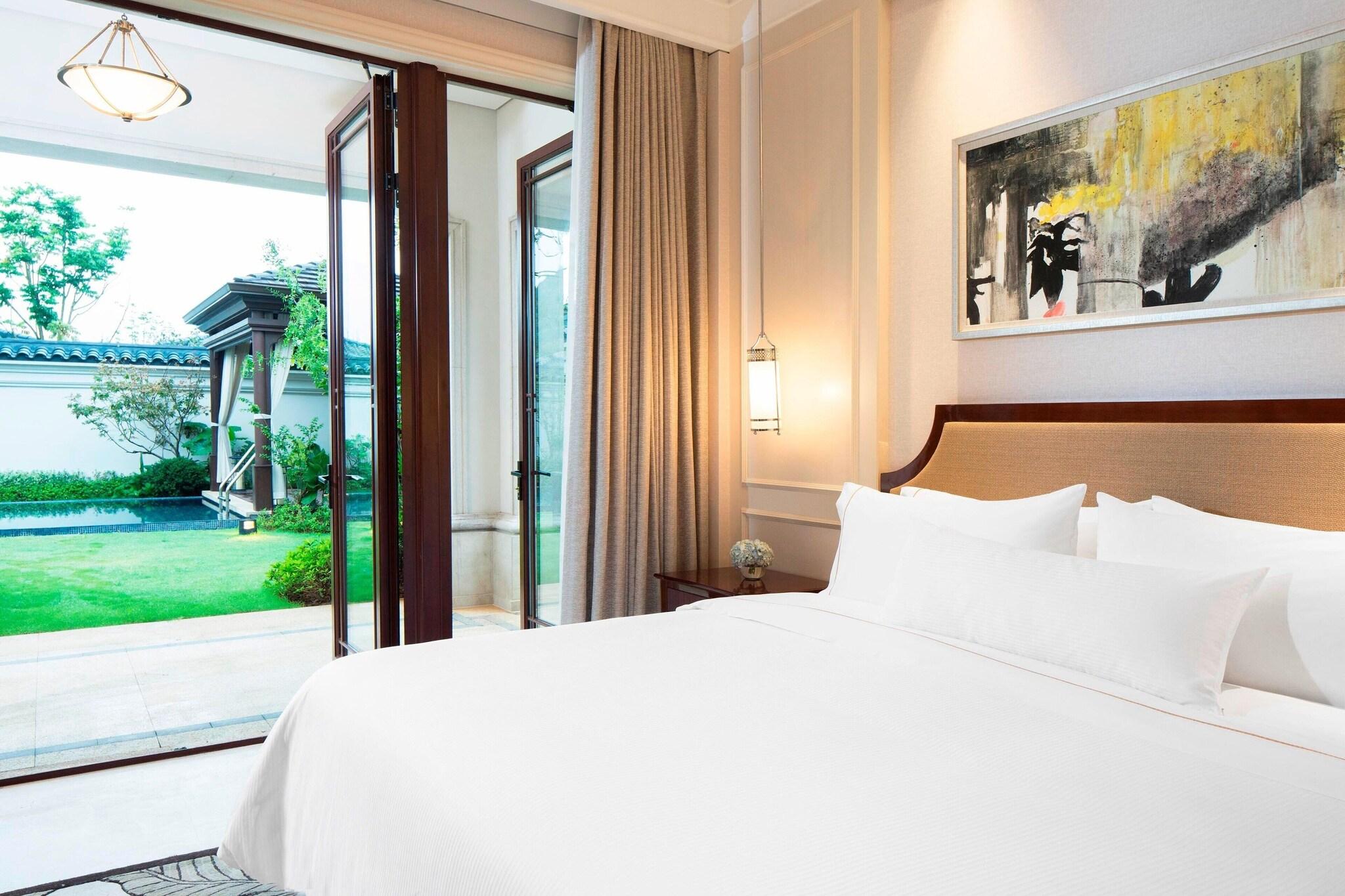 Villa King Bed Two Bedrooms