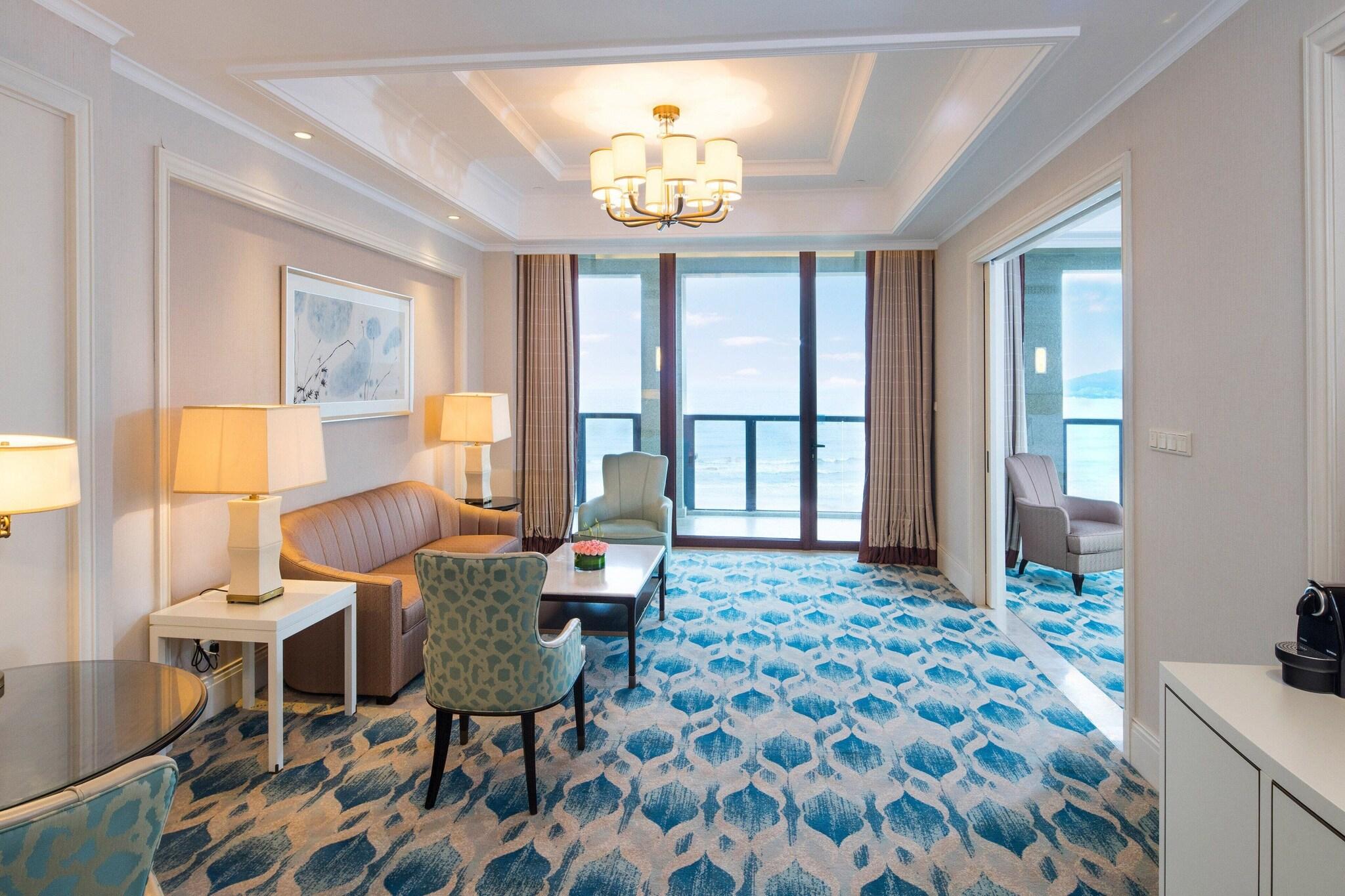 Suite Ocean View King Bed