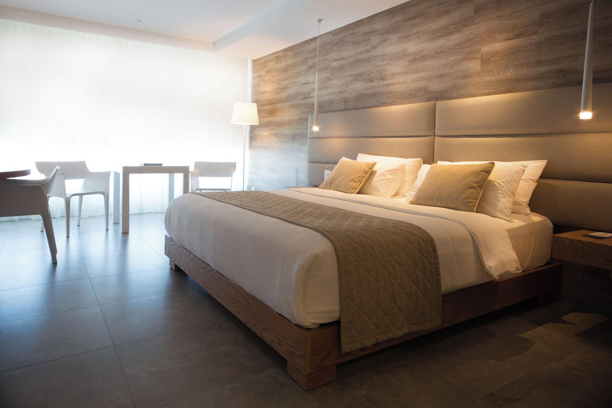 Double Ocean View King Bed