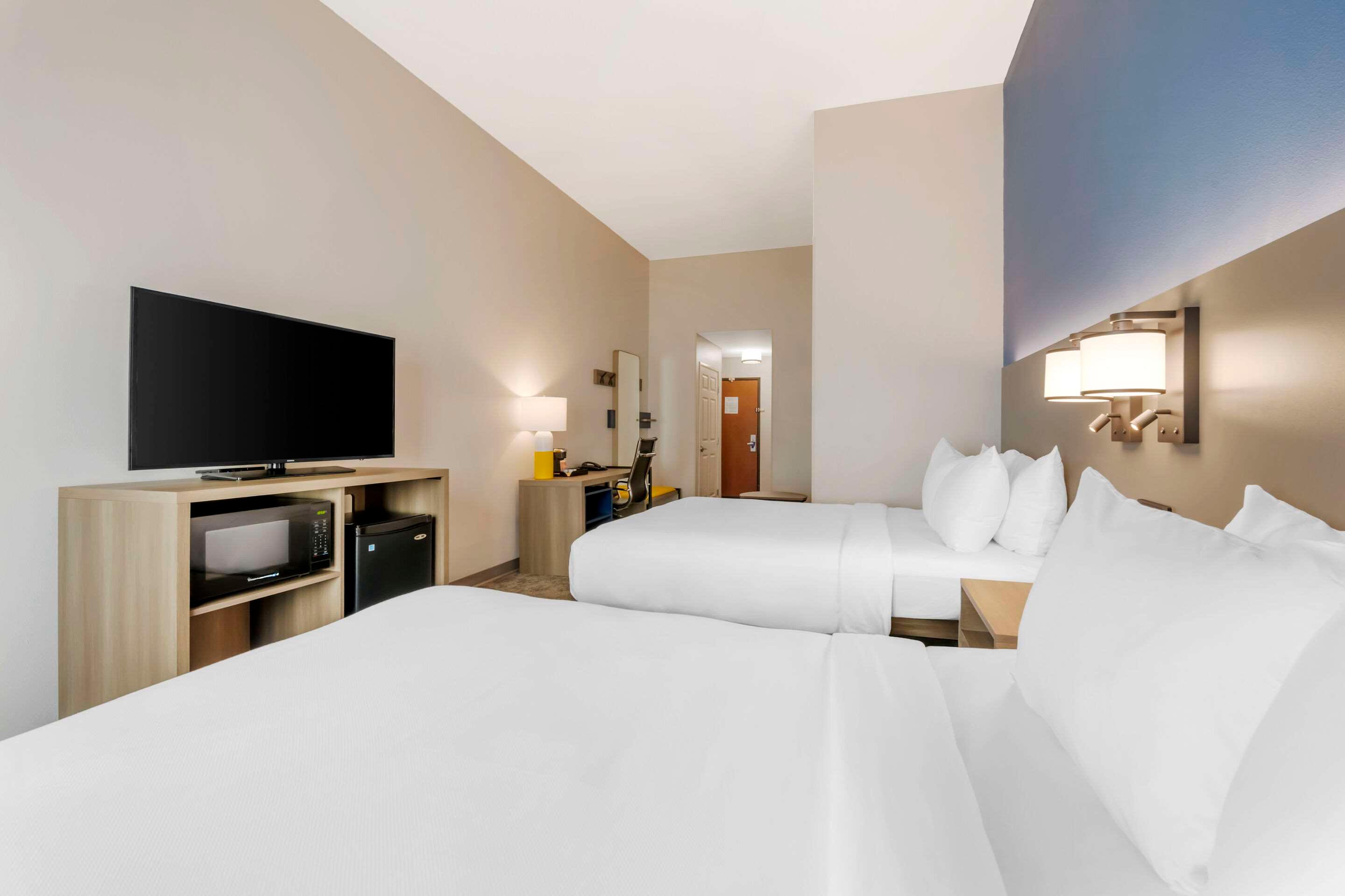 Double Two Queen Beds