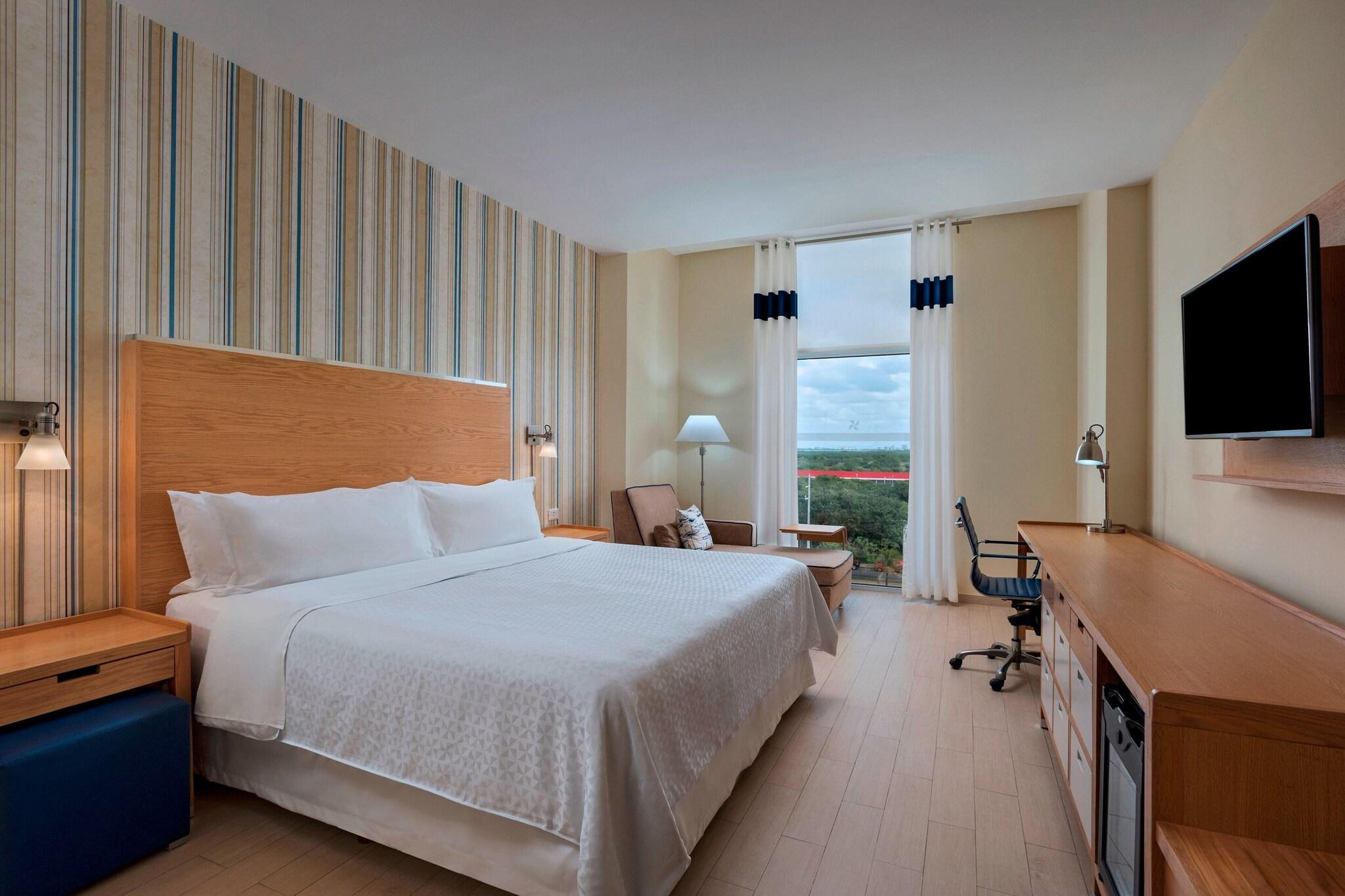 Double Deluxe King Bed