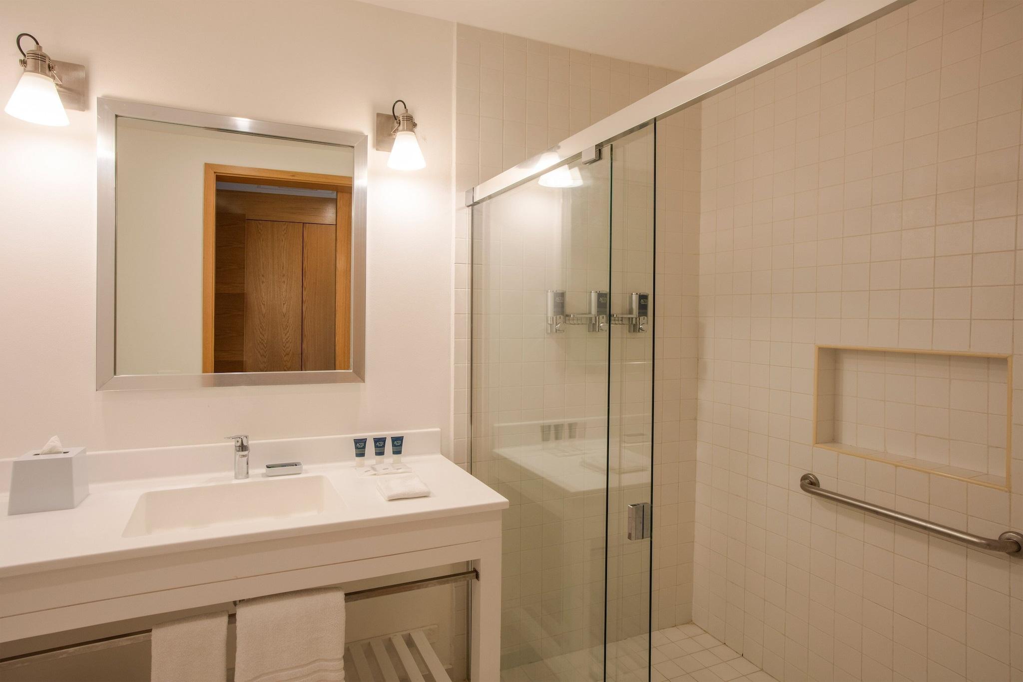 Junior Suite King Size Bed