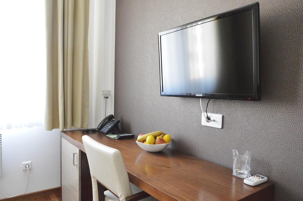 Double or Twin Deluxe