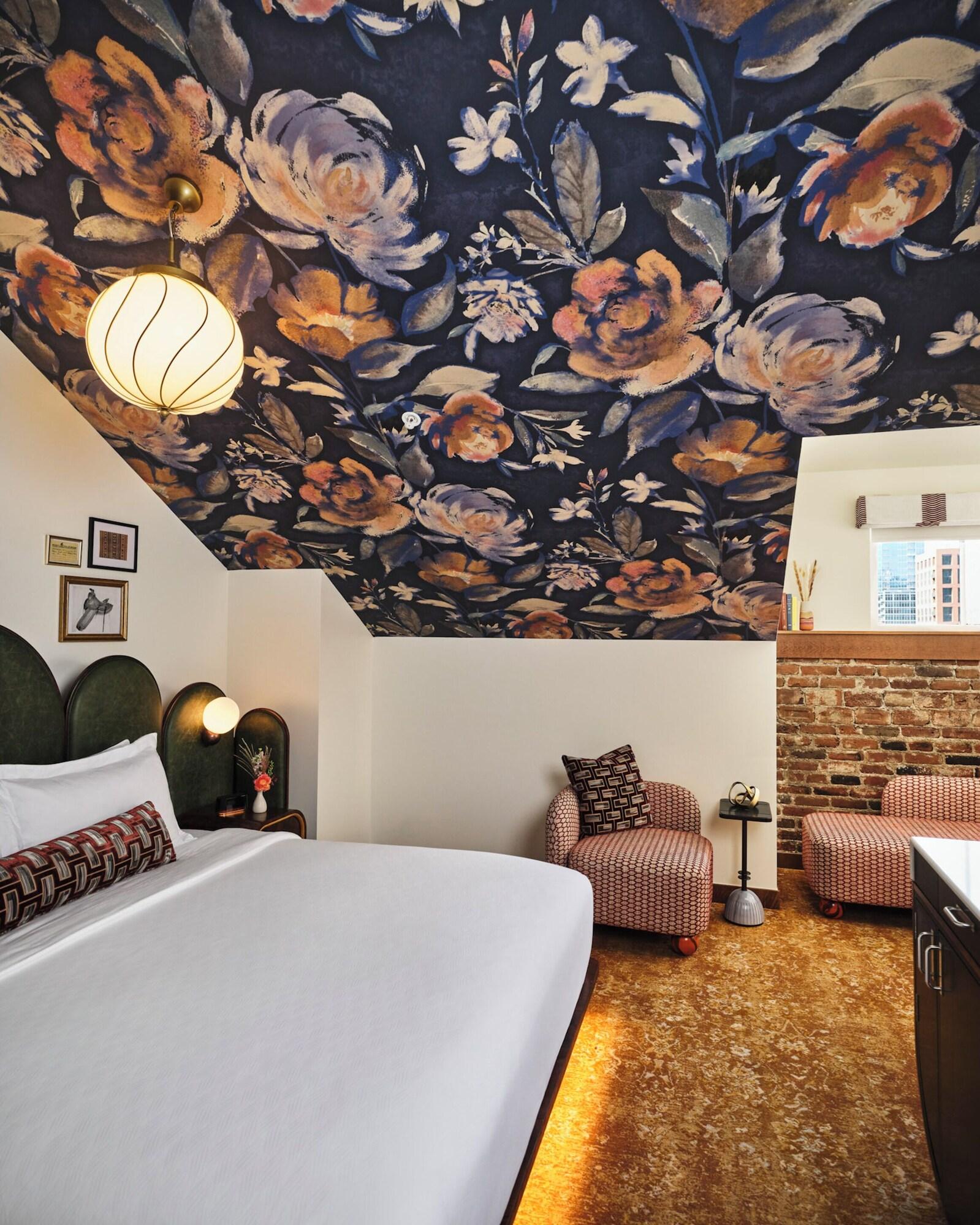 Double Deluxe King Bed