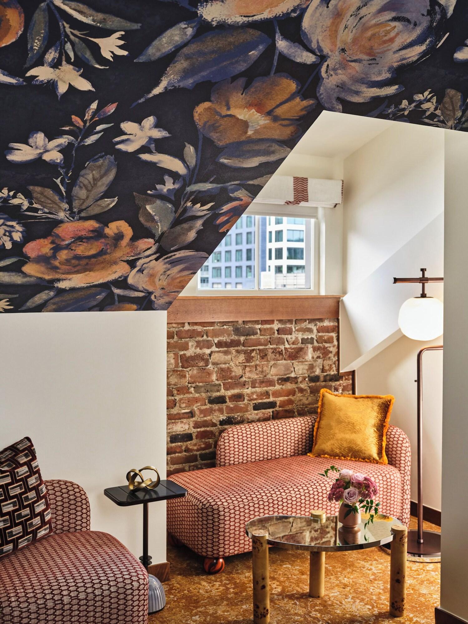 Double Deluxe King Bed