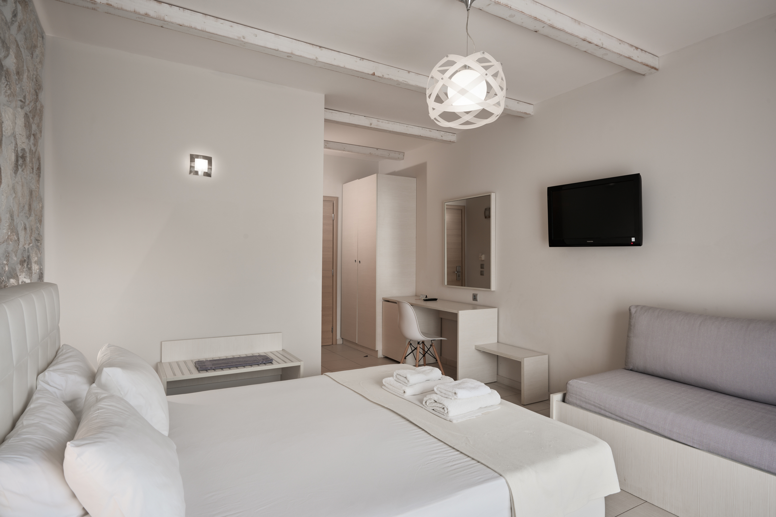 Double or Twin Side Sea View