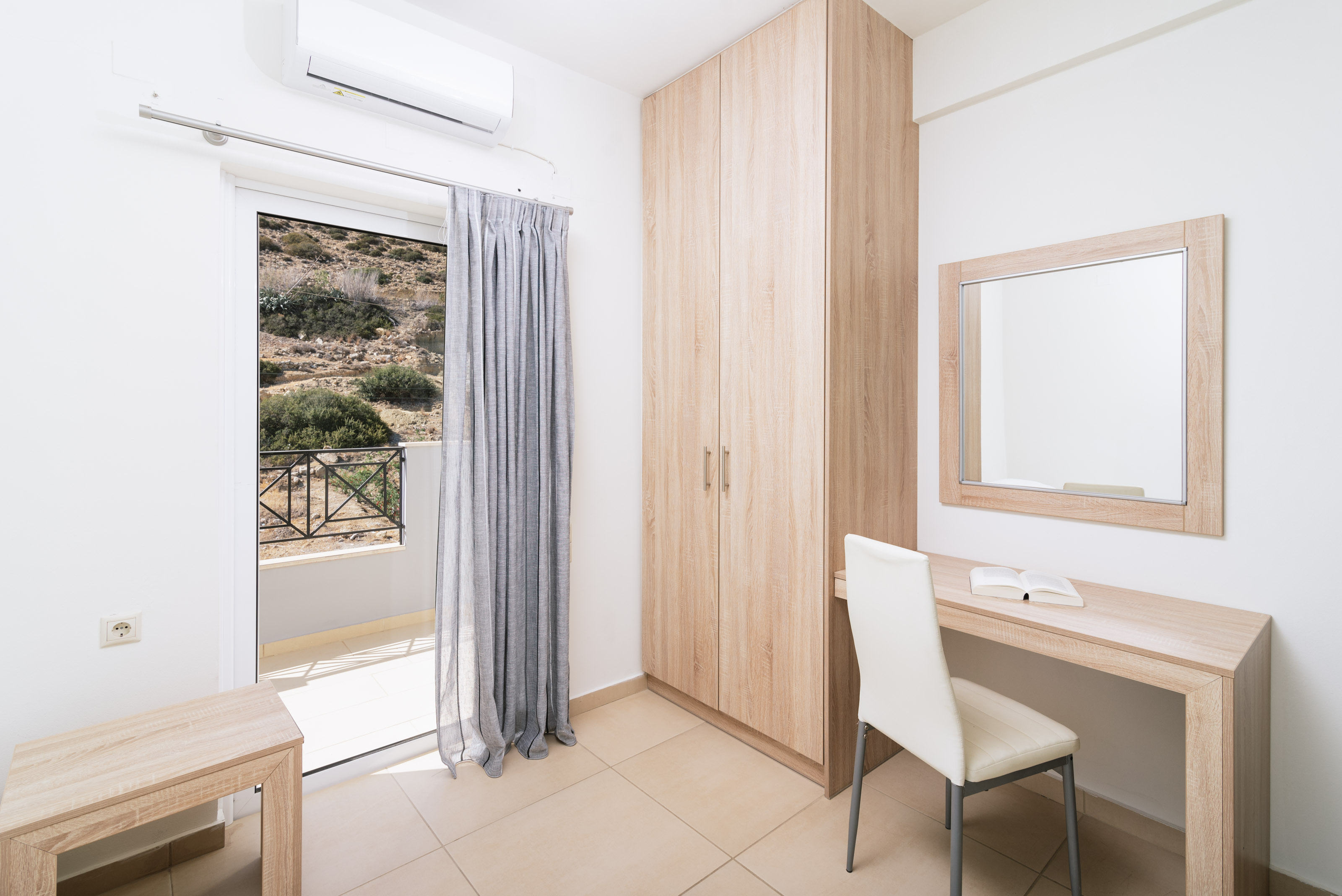 Apartment Two Bedrooms One Bathroom