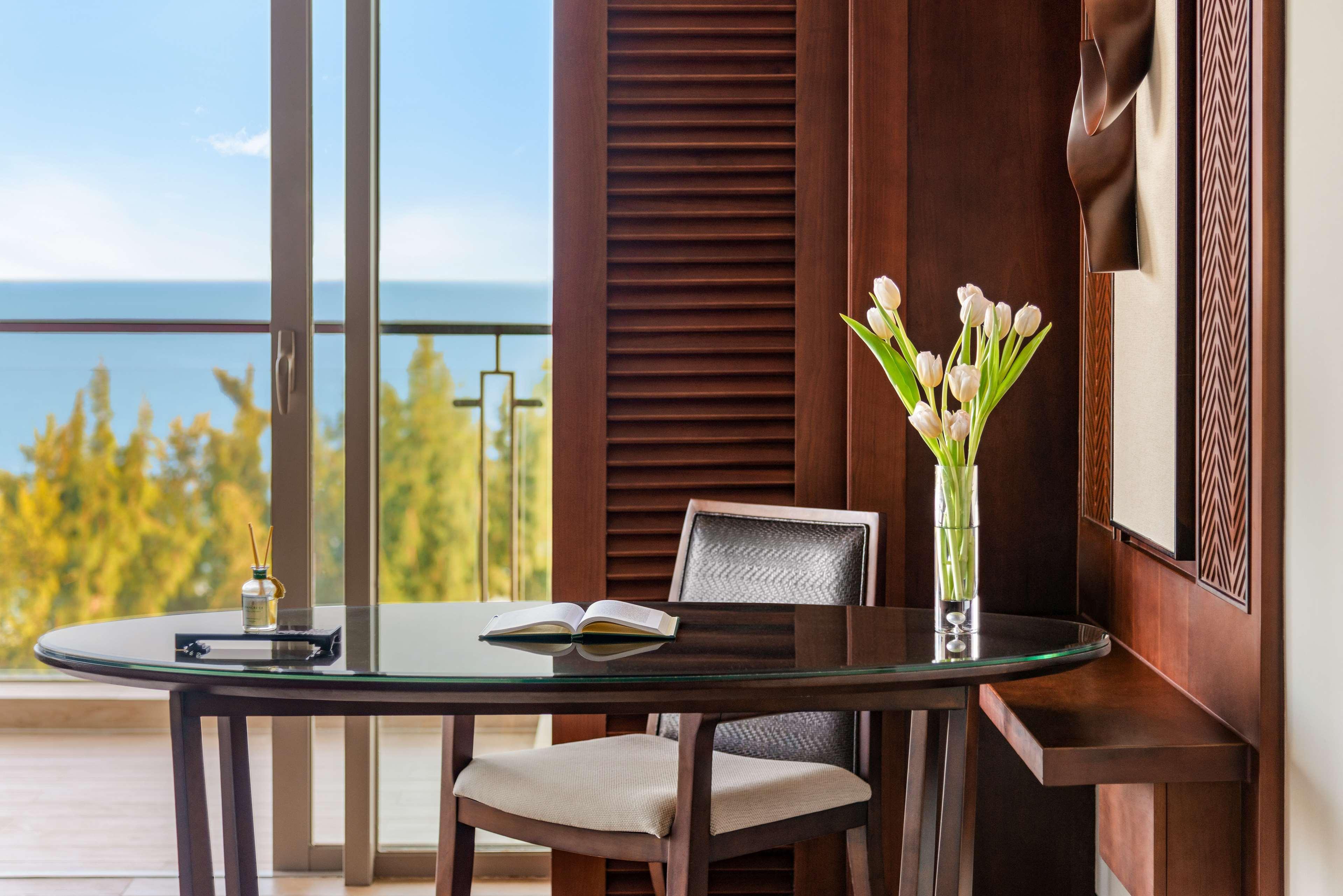 Twin Premier Sea View