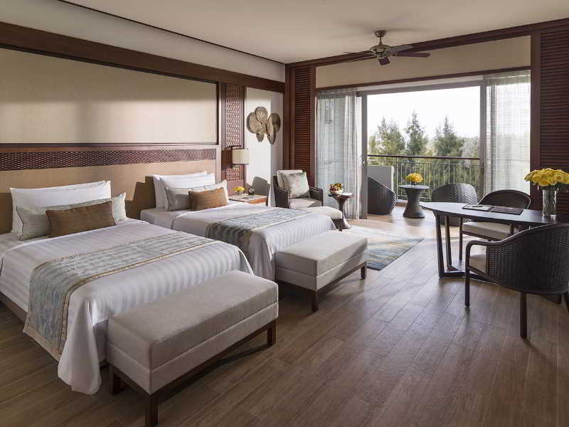 Double Deluxe King Bed