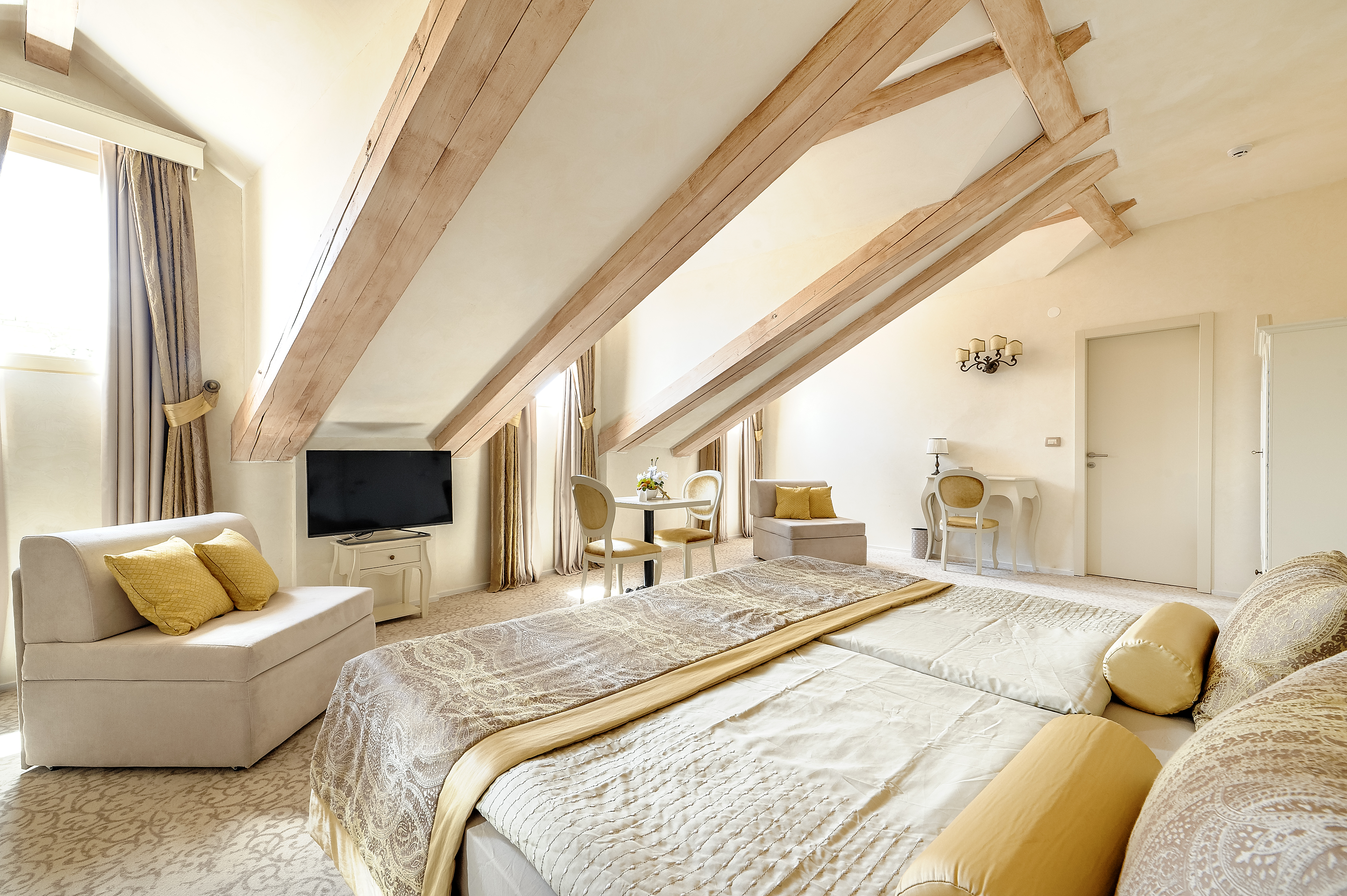 Suite Deluxe One Bed