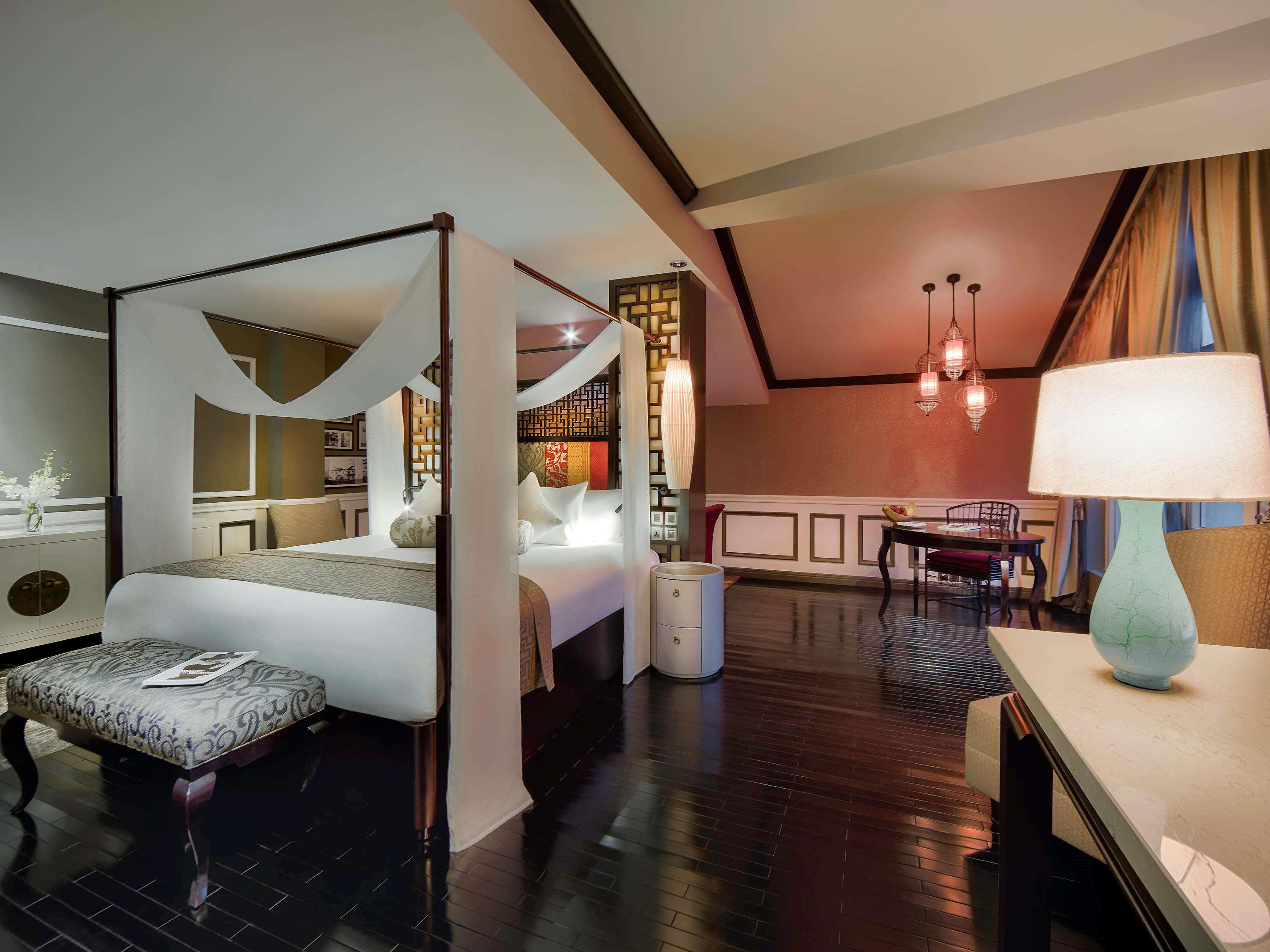Suite Deluxe King Bed