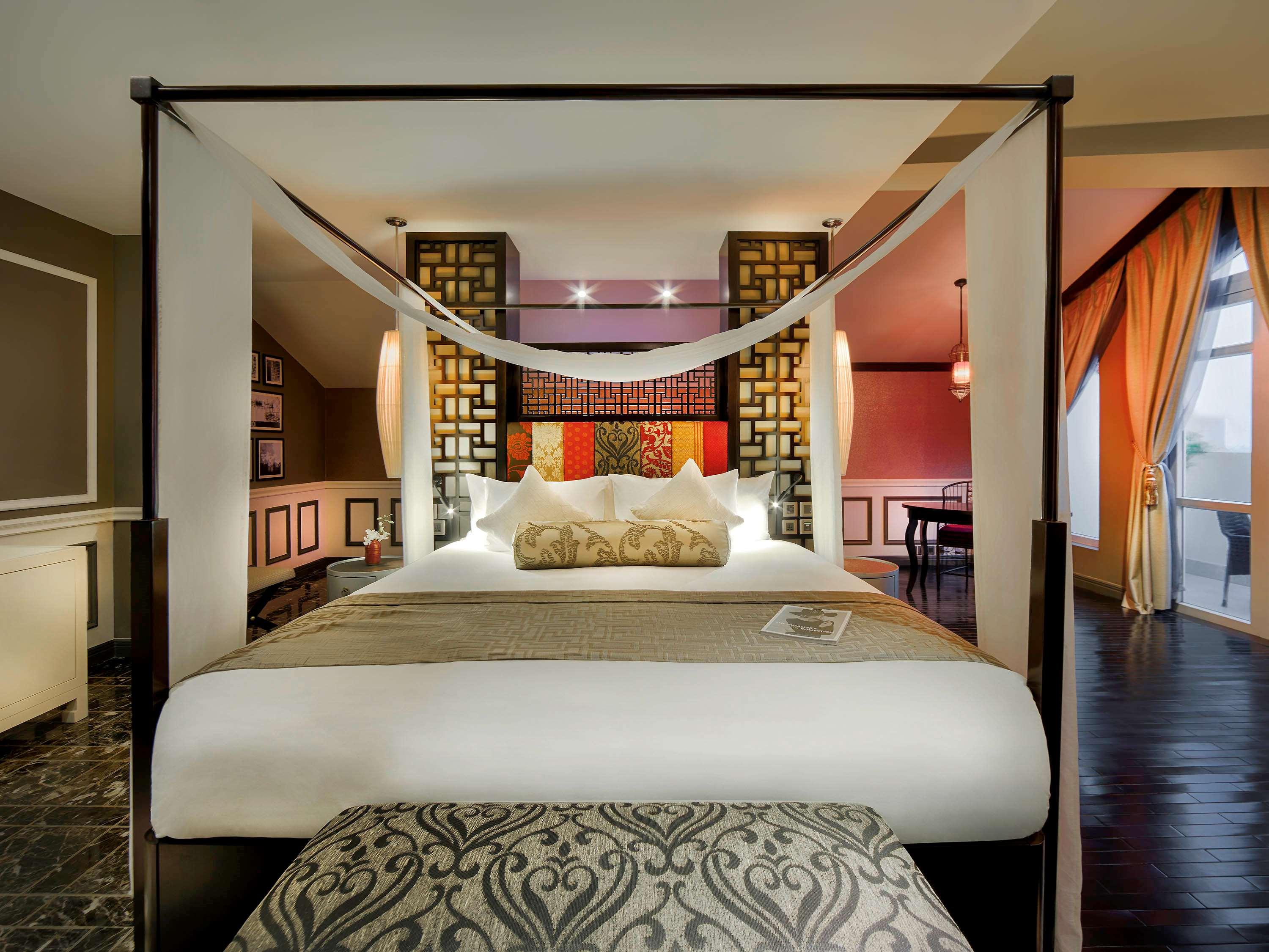 Suite Deluxe King Bed