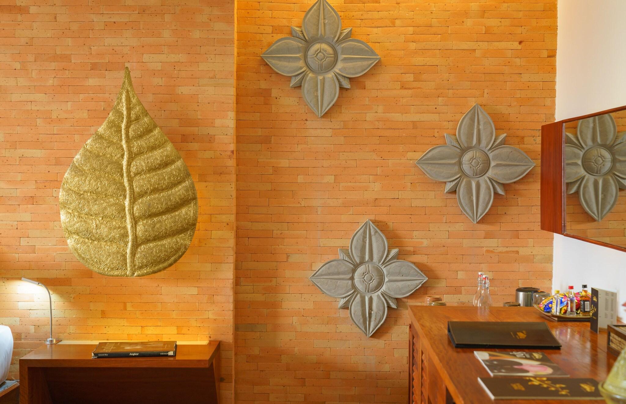 Suite Luxury City View