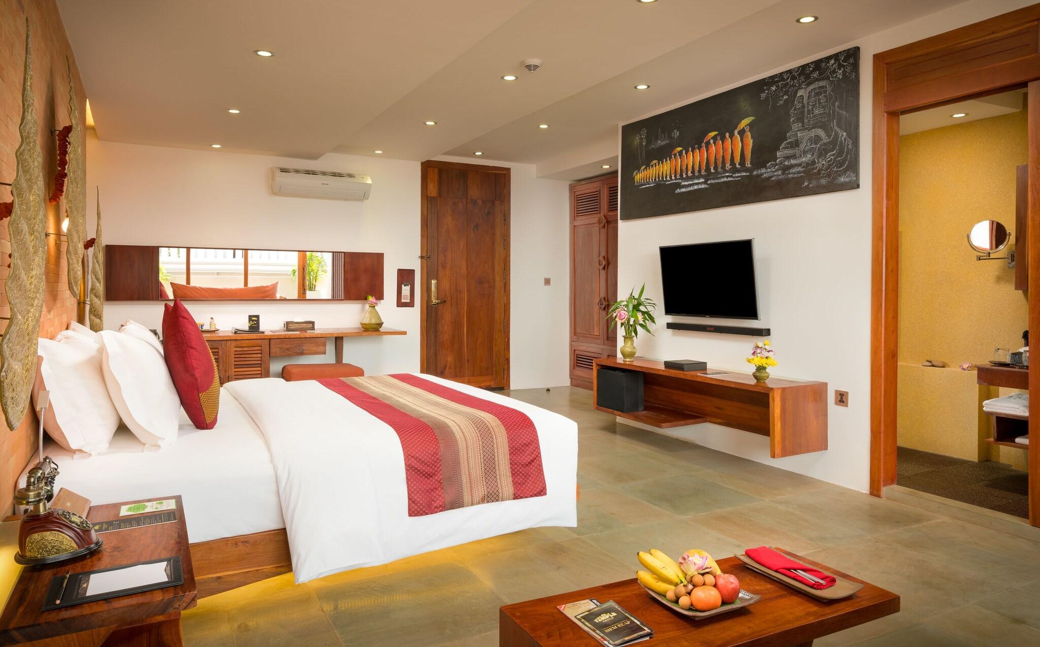 Suite Luxury City View