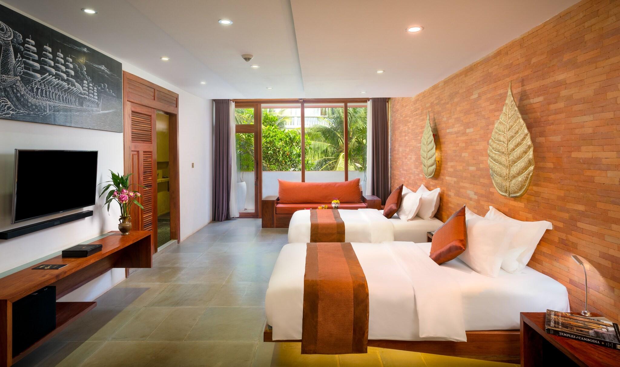 Twin Luxury City View